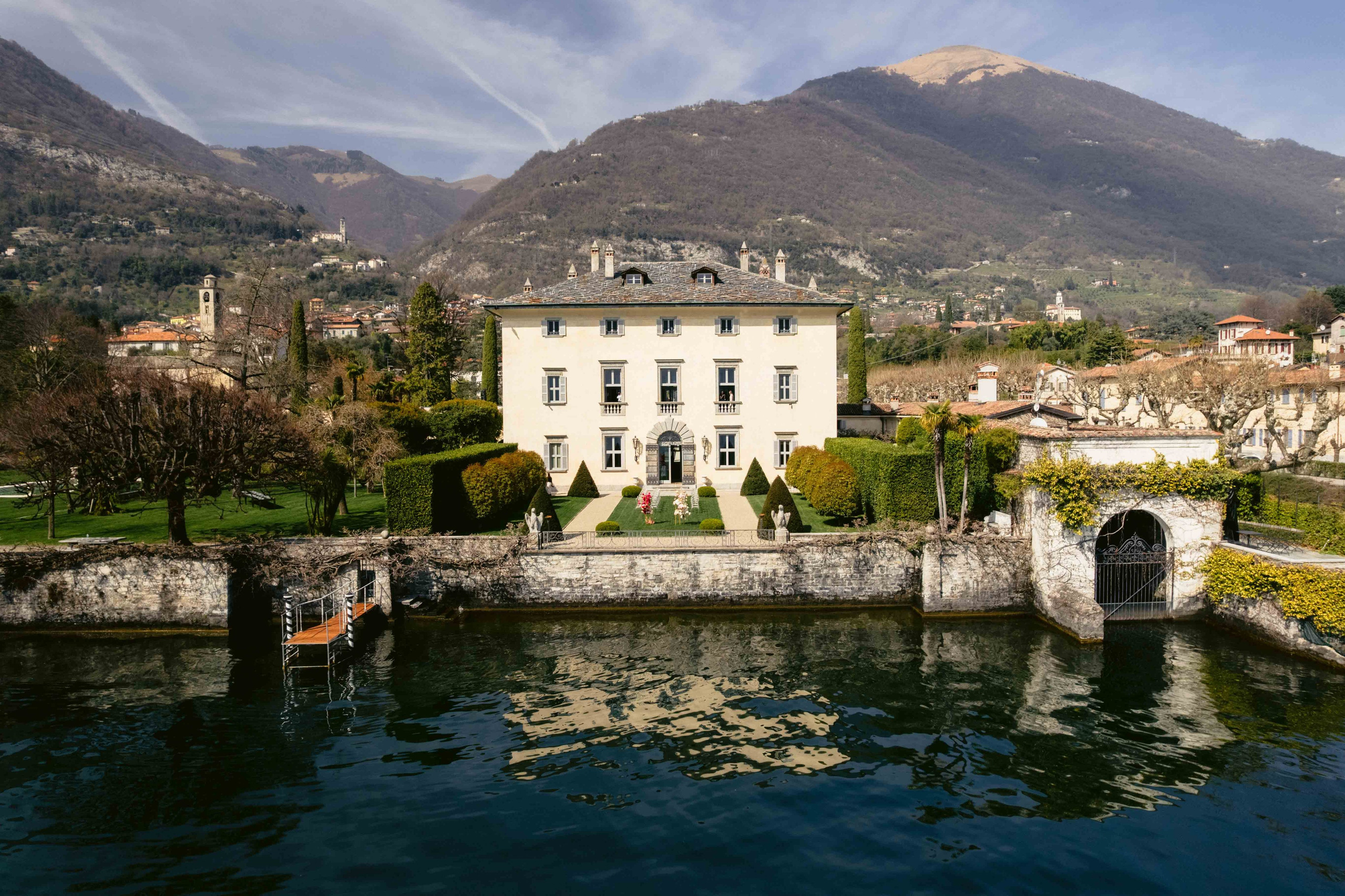 Lake Como vs Tuscany — Which Destination Wedding Is Right for You