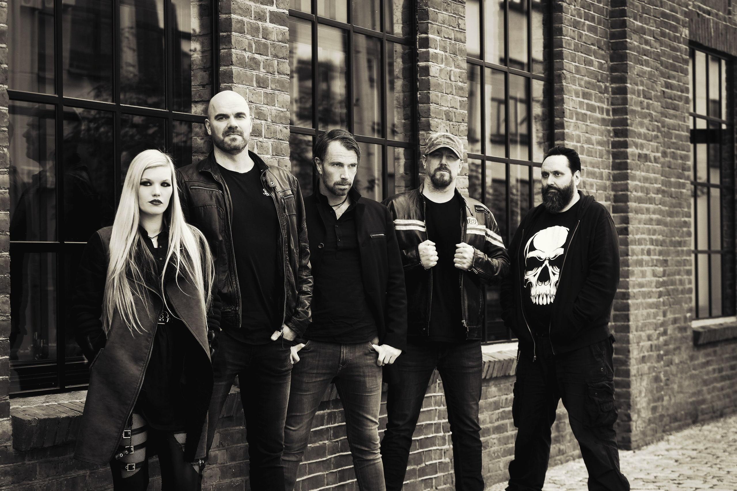 GLASGOW KISS Interview: New Album Down in Flames, Music, Identity, Spain & Visual Storytelling | FOTKAI