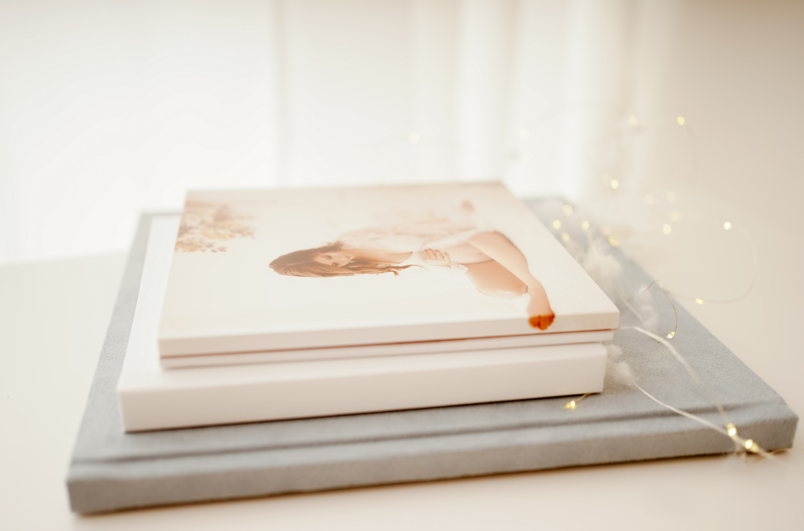 Fotografia rodzinna w Łodzi. Fotograf Łódź. Sesja noworodkowa, ciążowa.