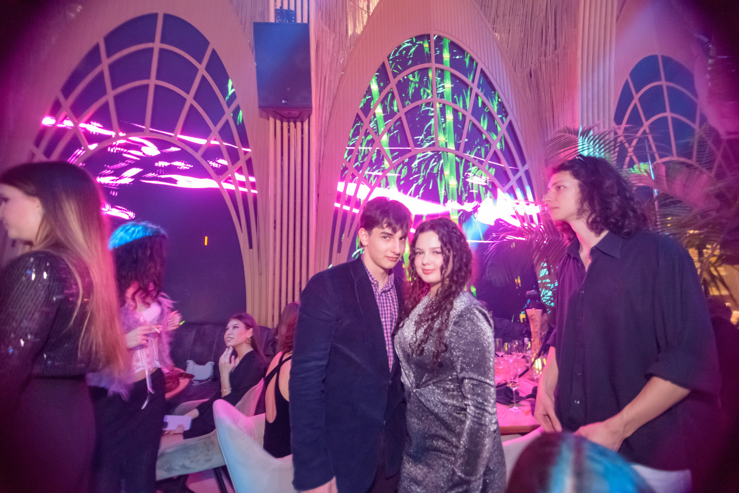 Vibe-ul în pozele tale. Wedding photographer from Bucharest Eugen Elisei