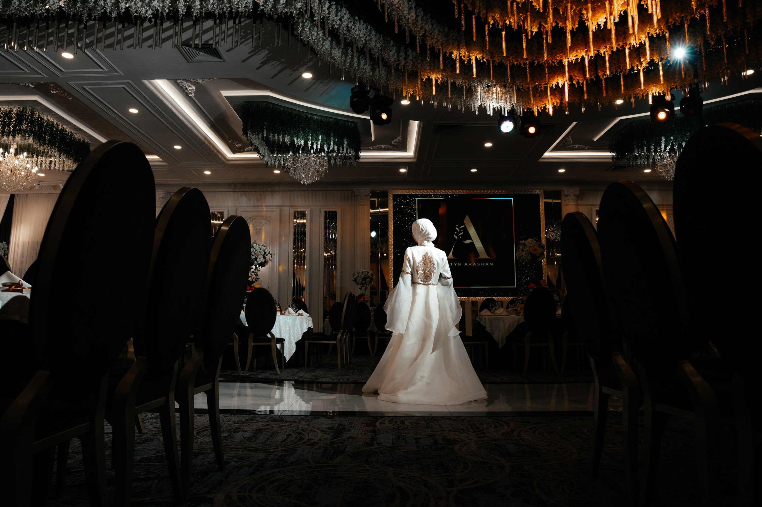 Услуги. Свадебный LOVE STORY Семейный фотограф в Бишкеке Тилек Жантаев