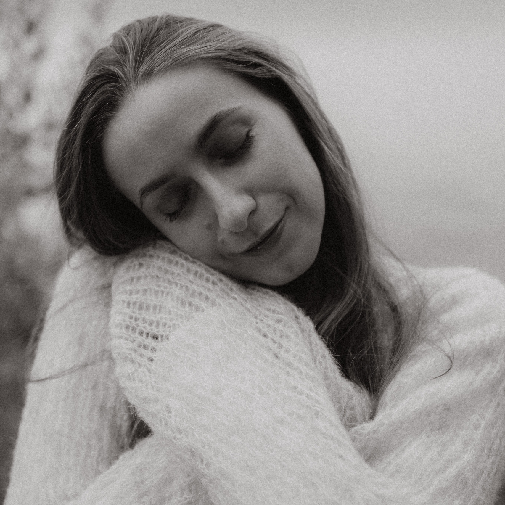 Contact. Lens Captures Life