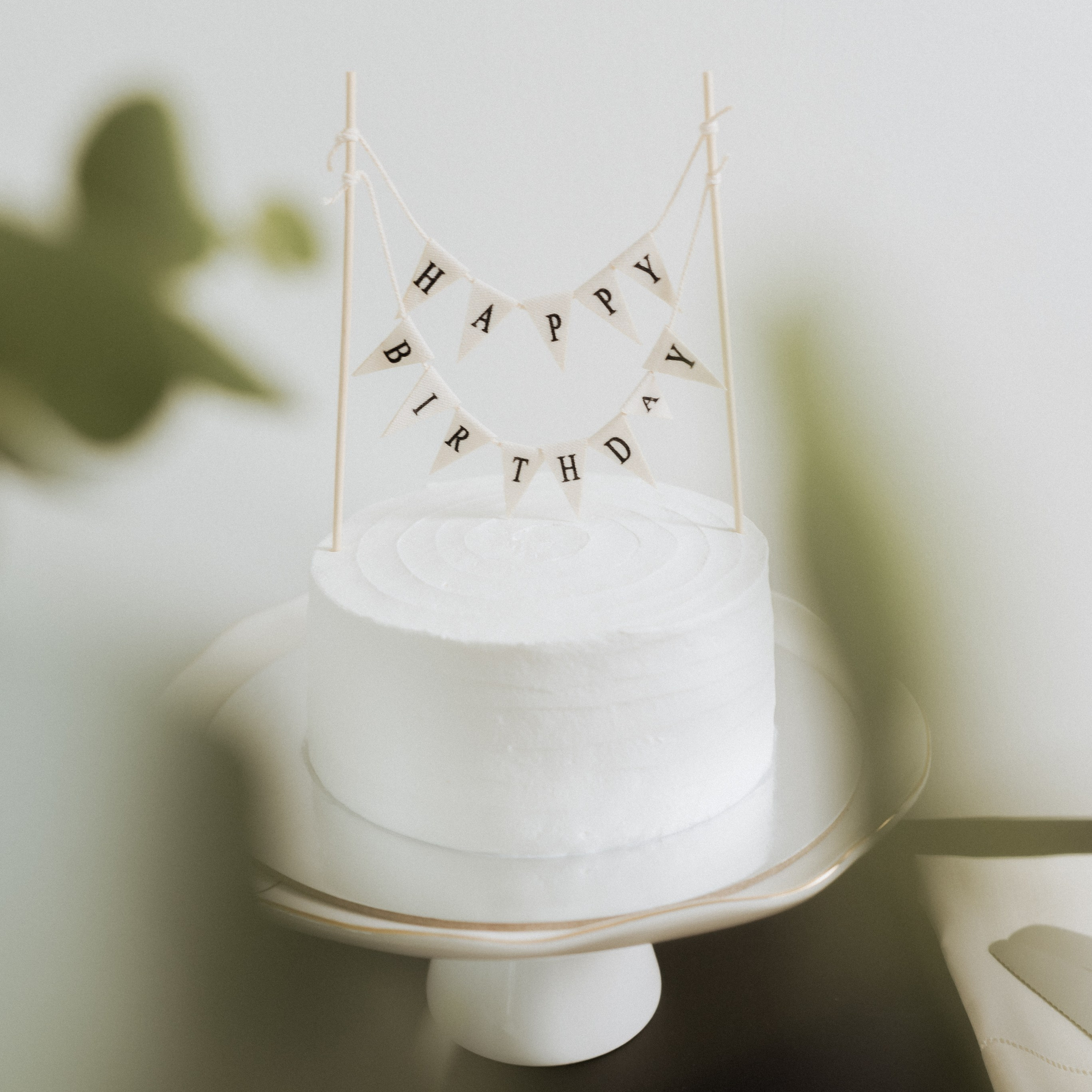 🎂 Birthday Photoshoot Abu Dhabi, Dubai | Professional Kids Birthday Photography. Professional Photographer Abu Dhabi, Dubai — Yulia Ismoilova | 2025