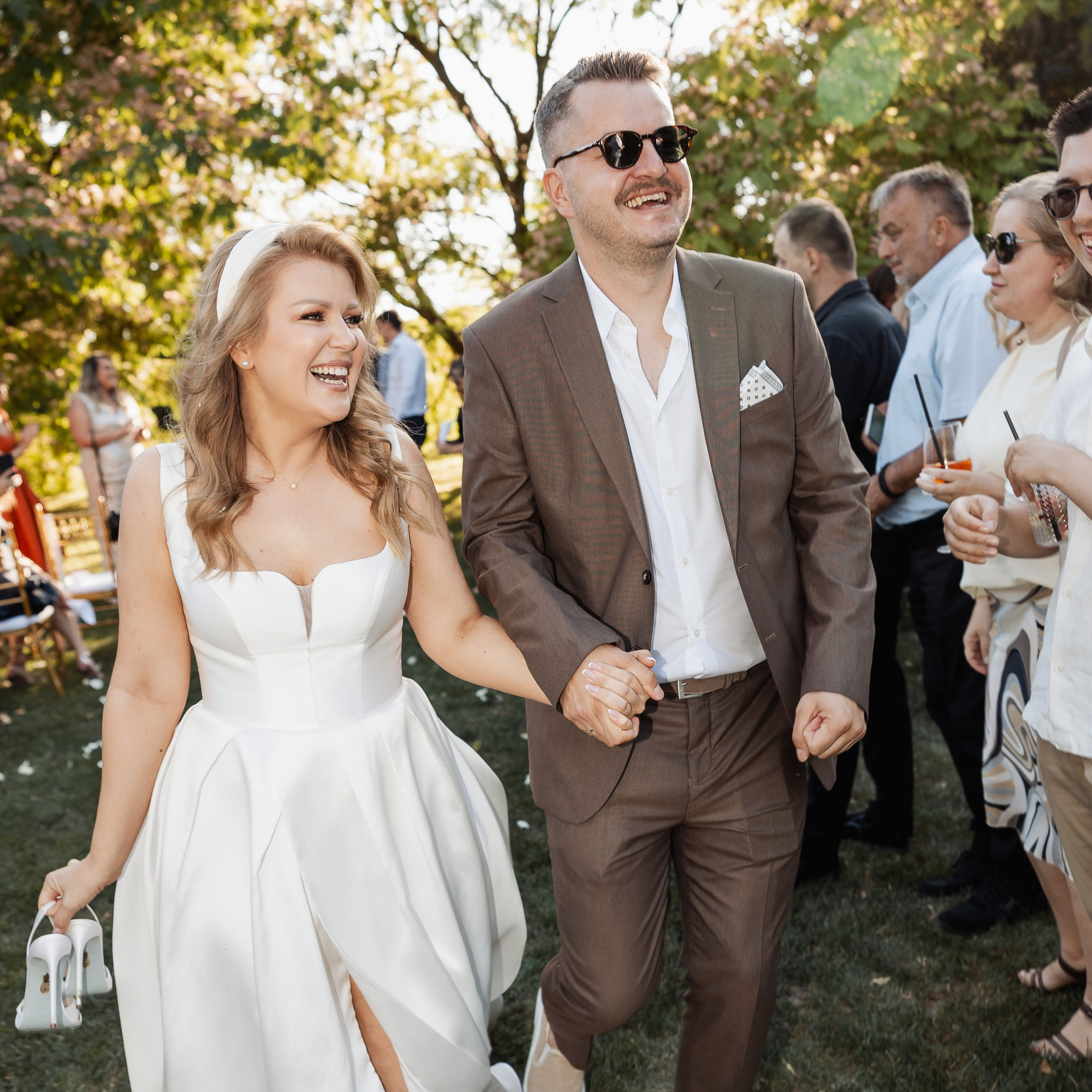 Venčanja na otvorenom – sloboda, emocije i savršeno svetlo. Wedding Photography And Film Studio Photo Factory