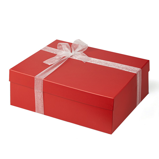 Caja de regalo roja con lazo