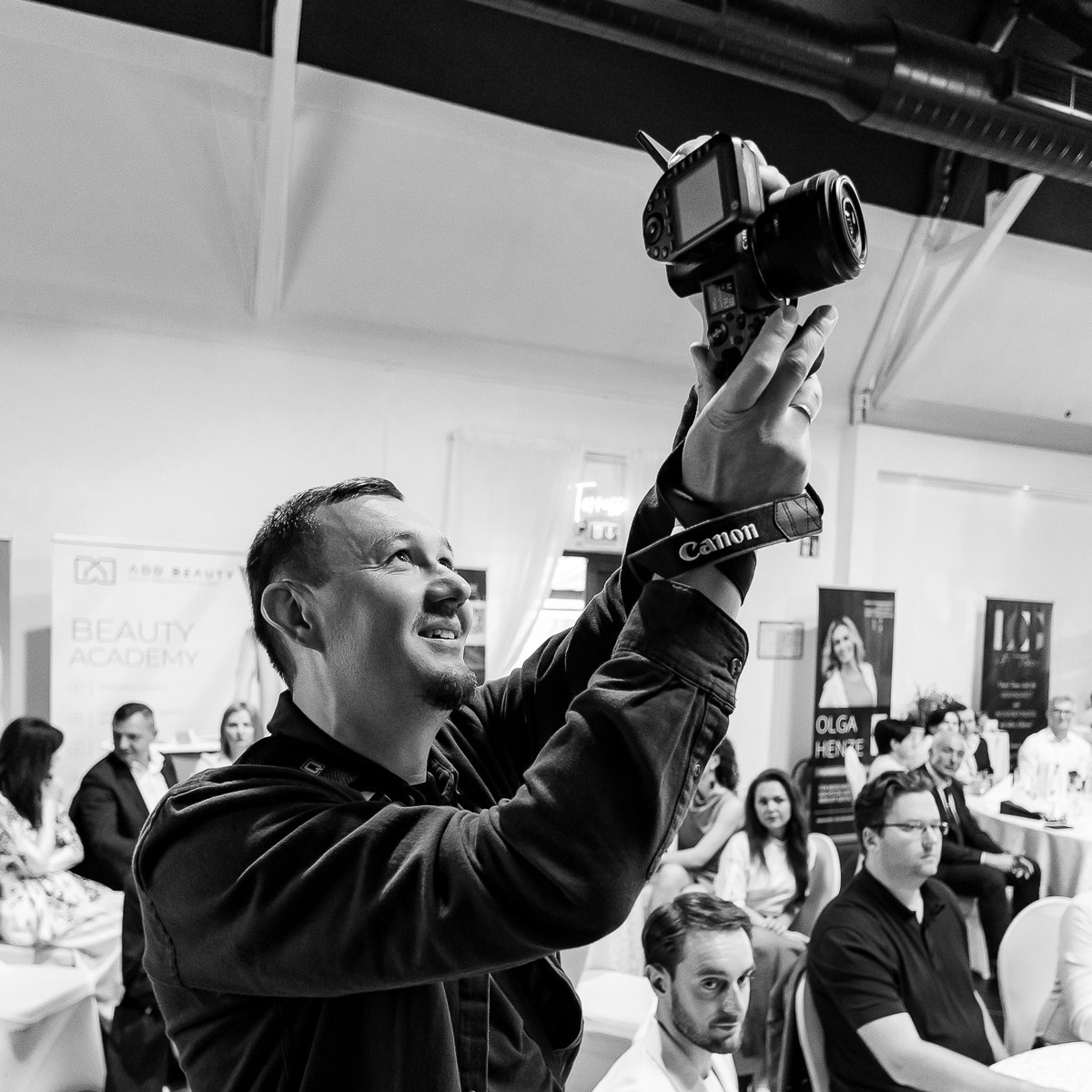 KONTAKT. Eventfotograf, Businessfotograf & Reportagefotograf in Baden-Württemberg, am Bodensee und in der Schweiz | Pavel Eifert