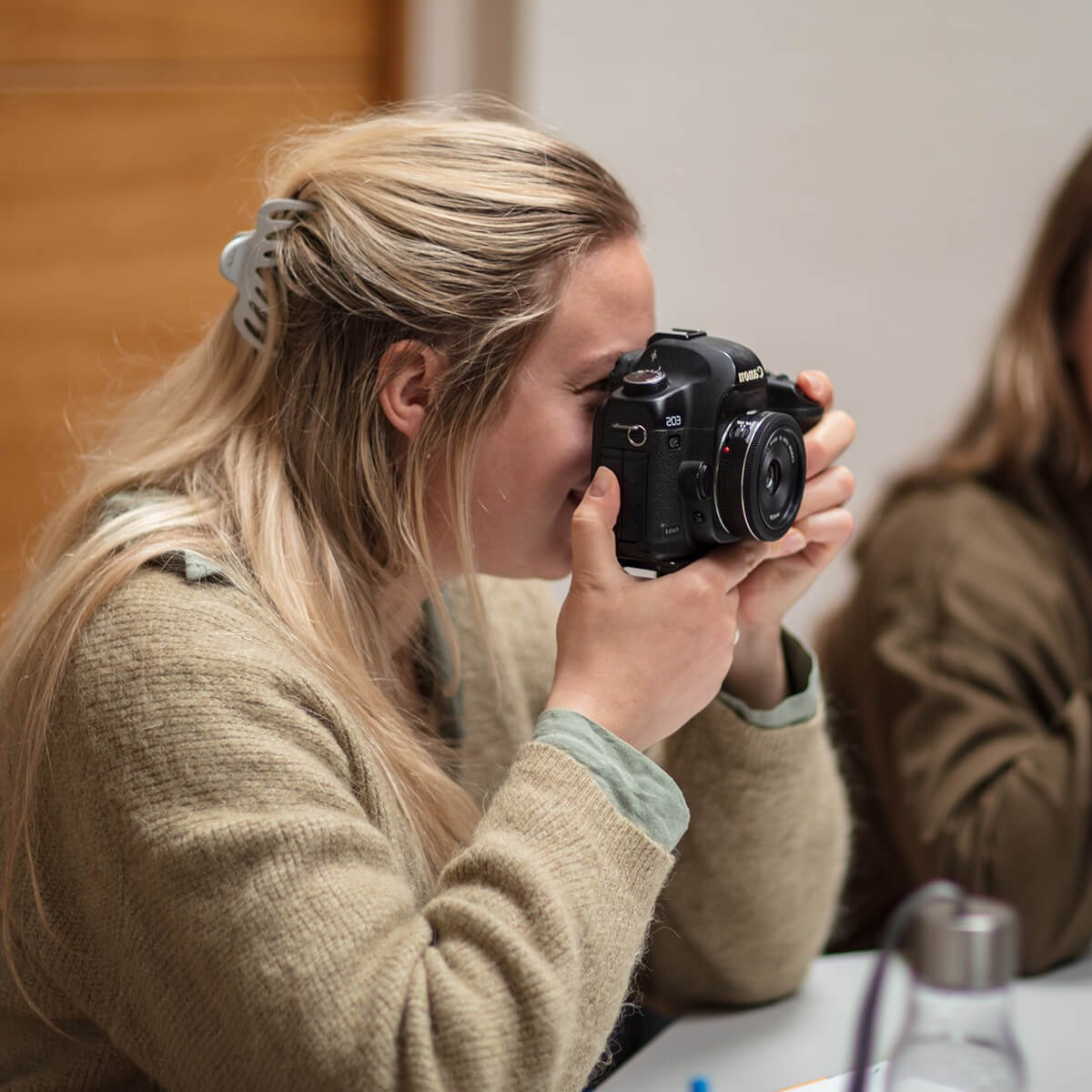 1. LĪMENIS. Fotokursi fotostudijā Rīgā. Profesionāls fotogrāfs Aivars Tipsis