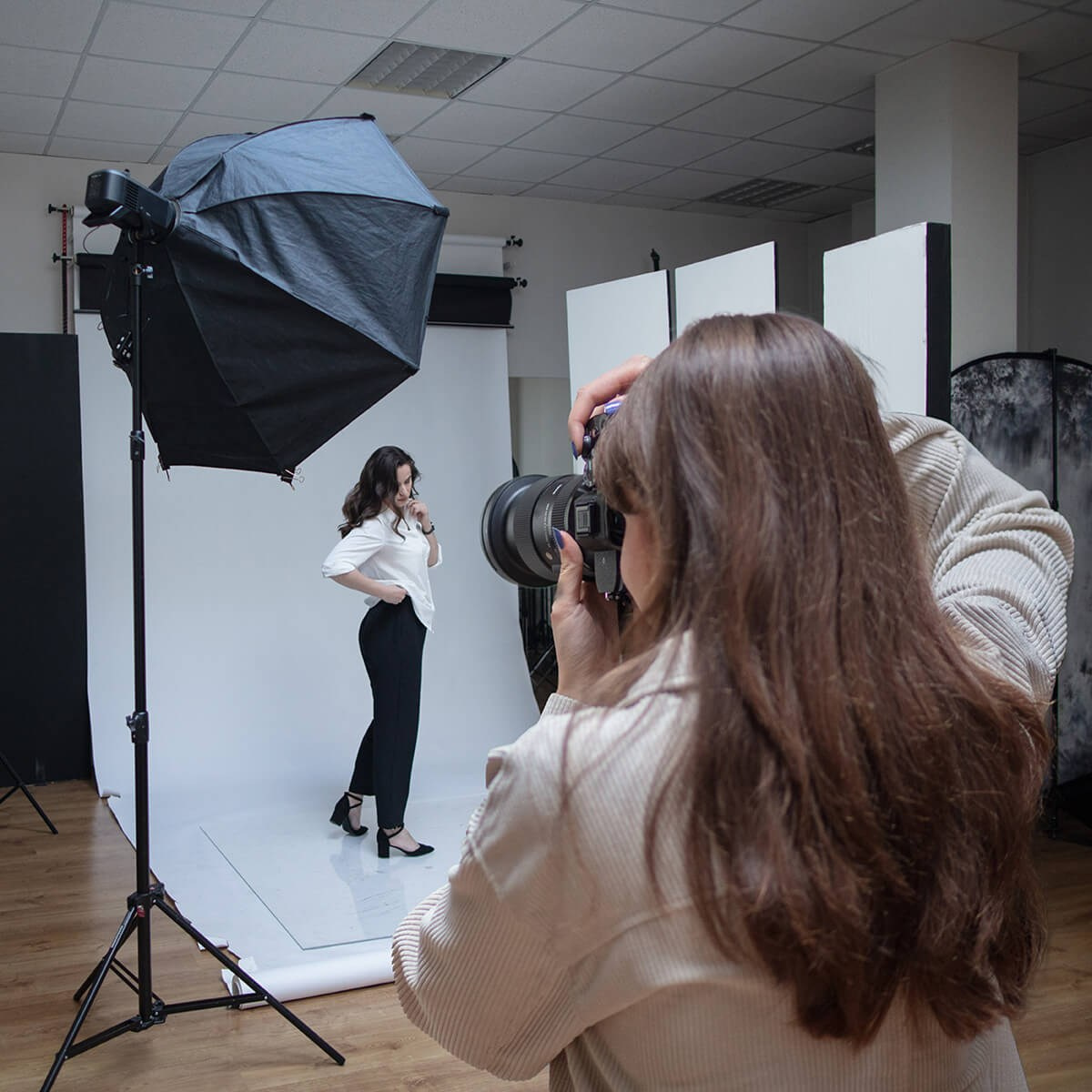 2. LĪMENIS. Fotokursi fotostudijā Rīgā. Profesionāls fotogrāfs Aivars Tipsis
