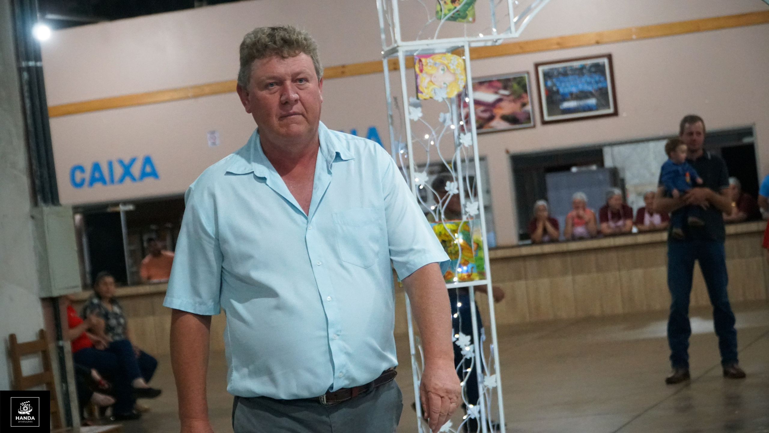 Noite autógrafos colégio Aurélio Buarque de Holanda. Handa Produções