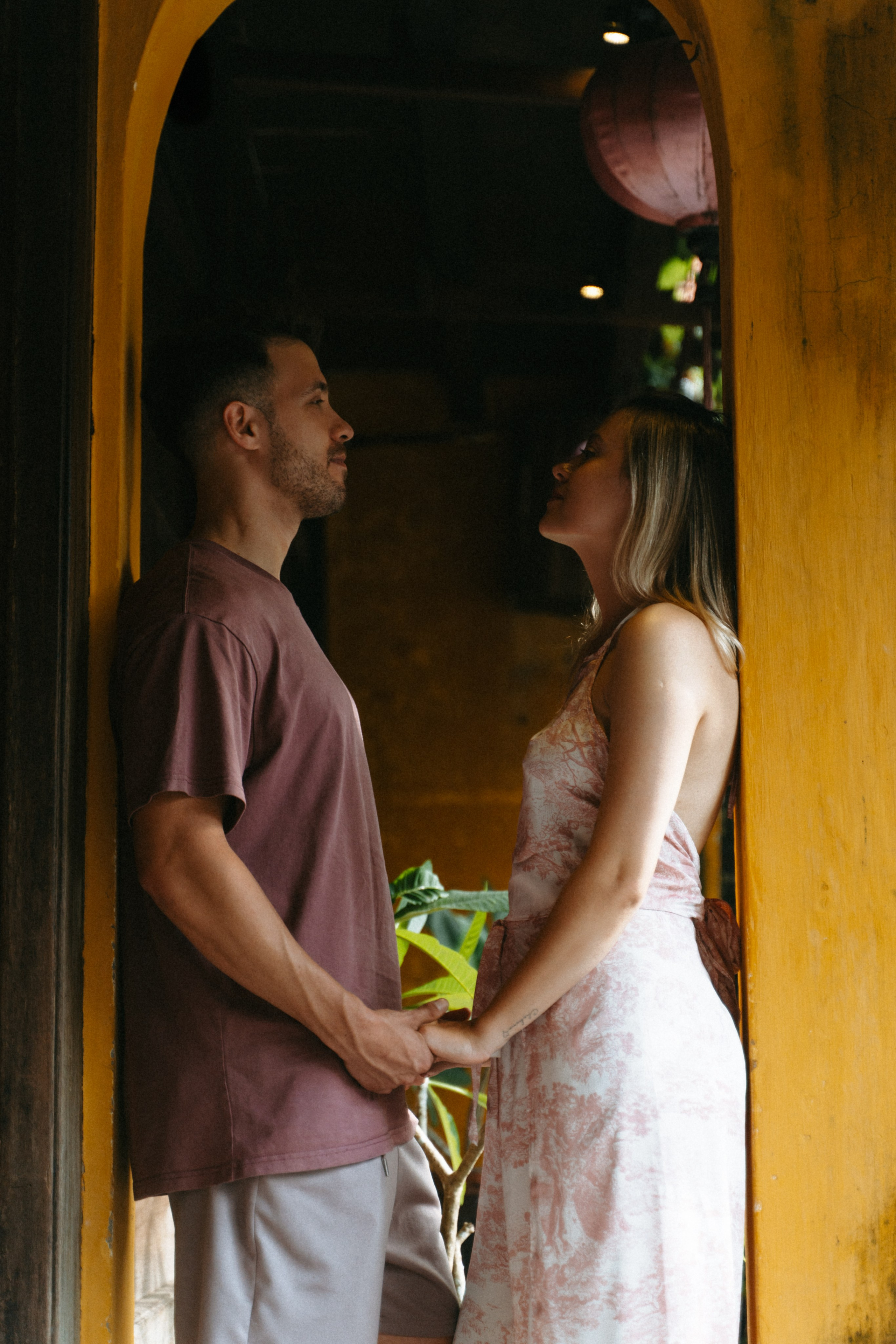 Lovestory couple photoshoot in Hoian and Danang. Фотограф в Дананге, Вьетнам. Эстетика и лайфстайл