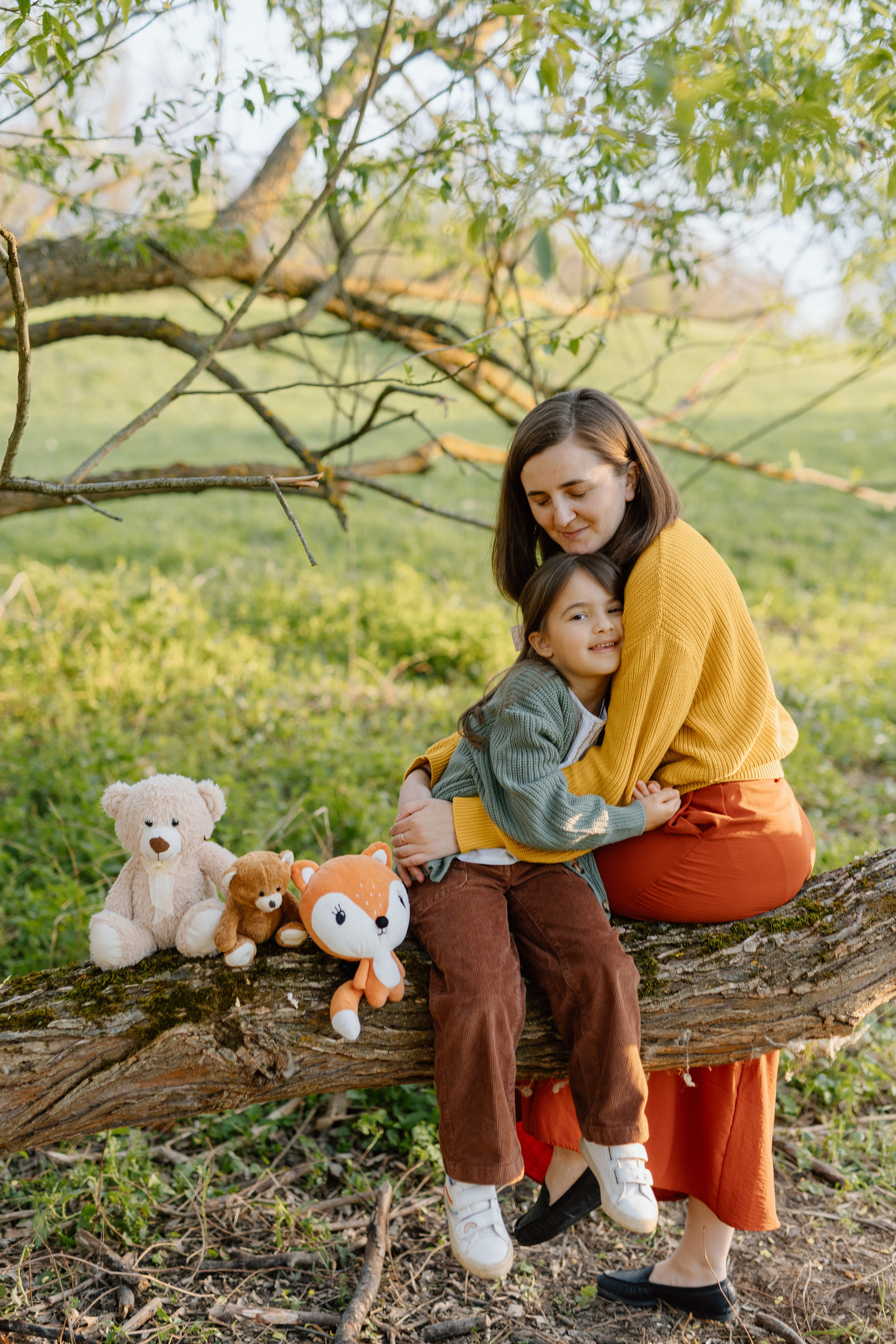 Cristina & Elena — Family. Main