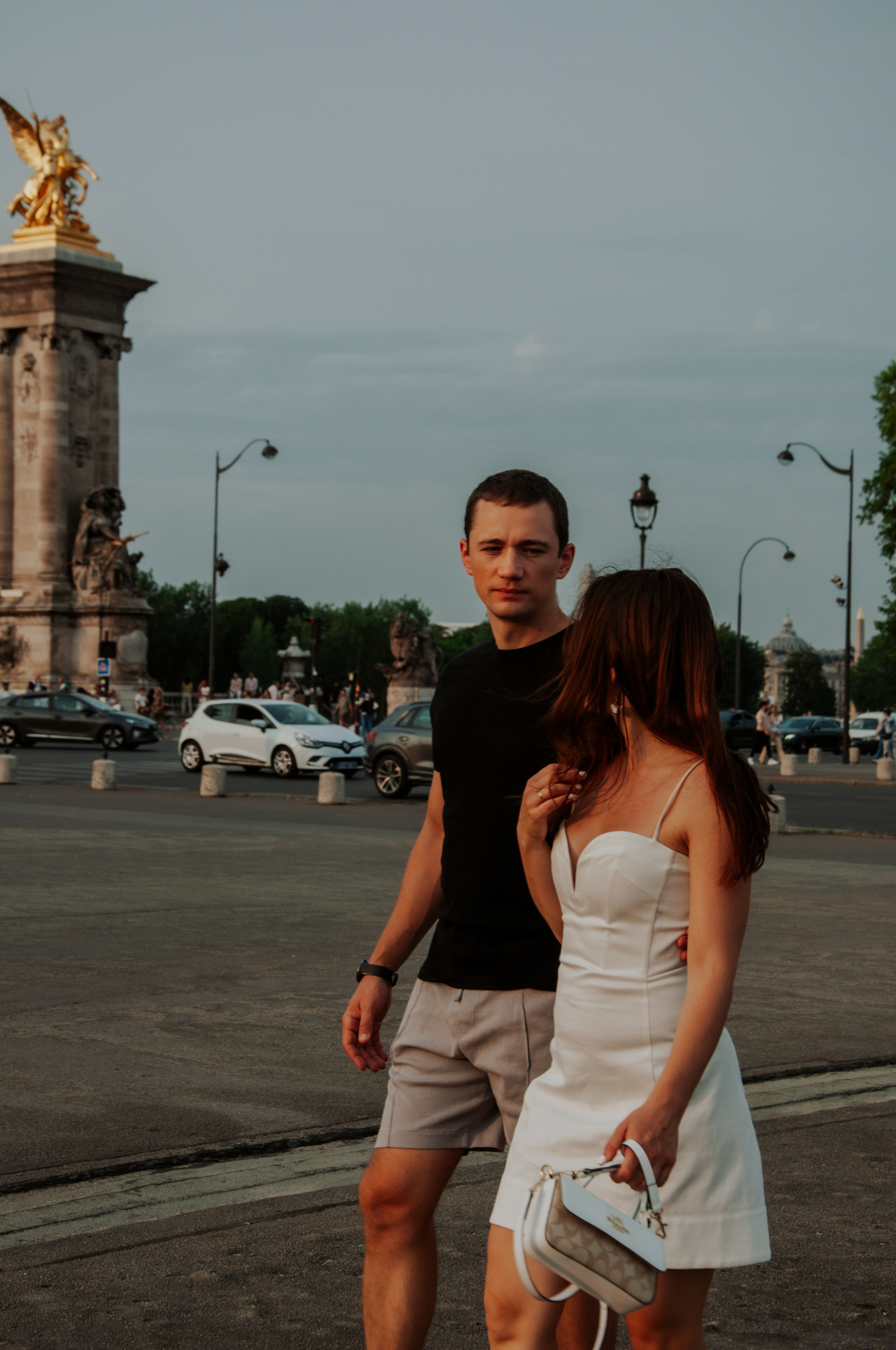 Summer couple photoshoot. Paris photographer — Polina Osipova