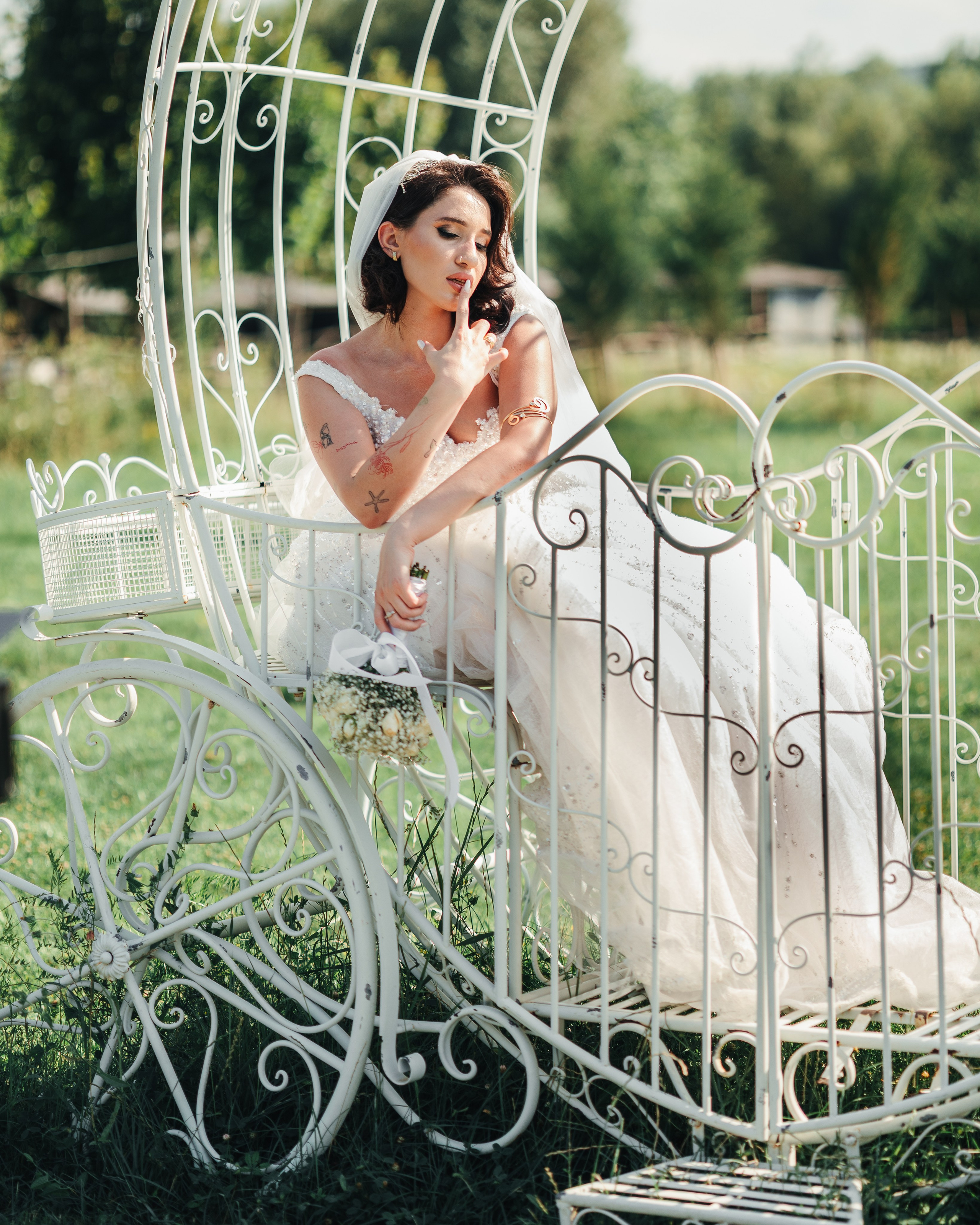 Nikusha & Tato. Bspander