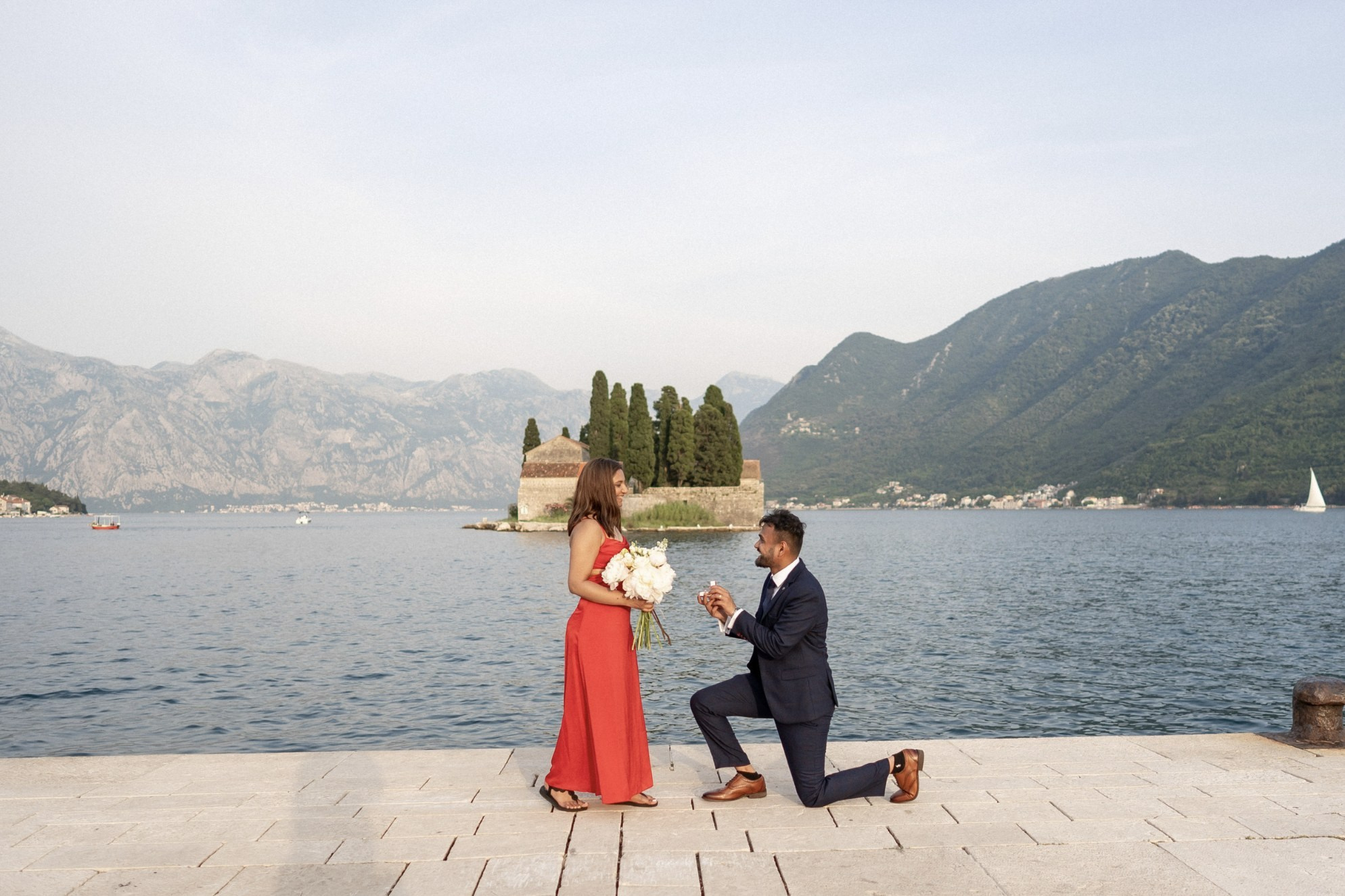Proposal on Our Lady of the Rocks with public boat