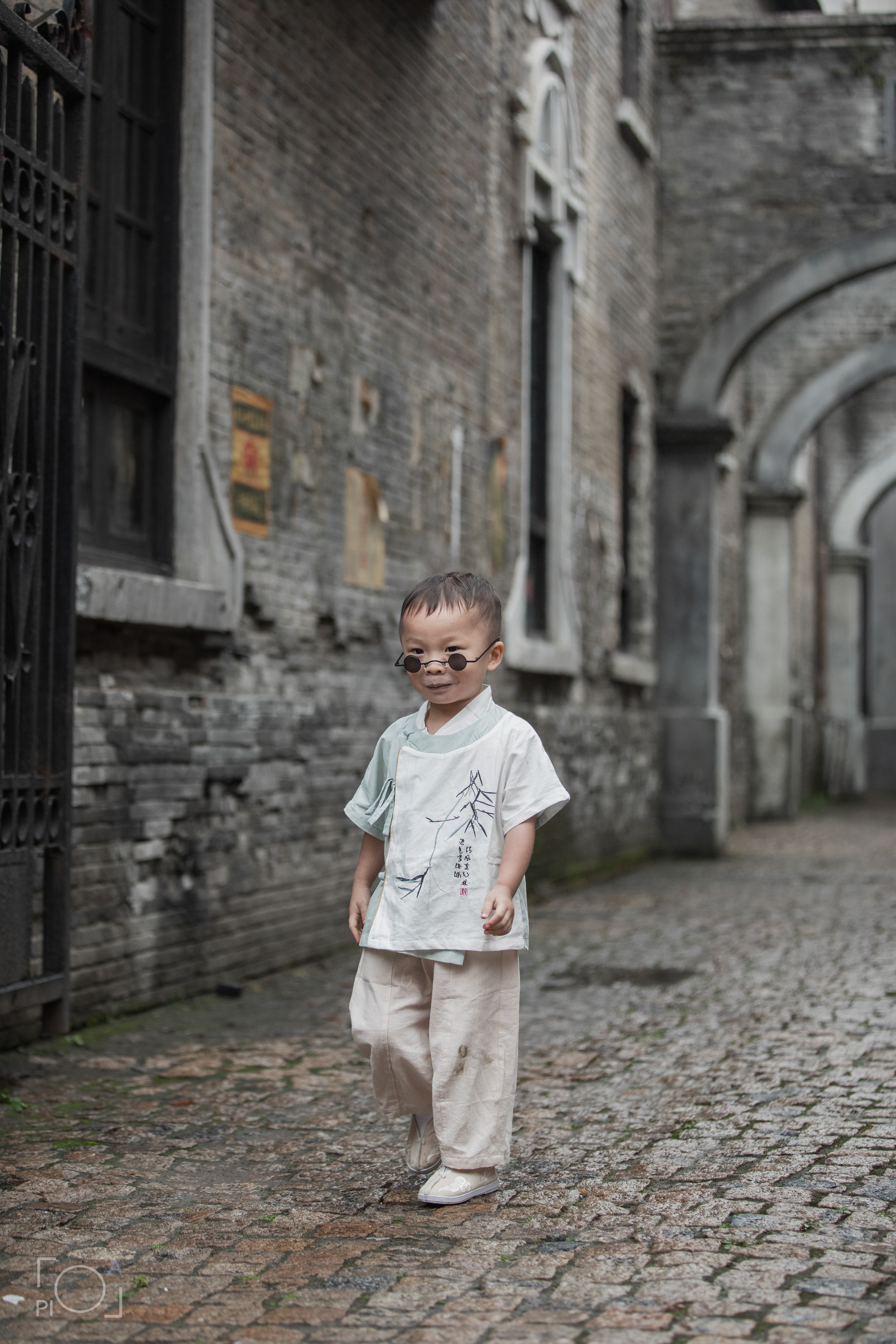 Семейная фотосессия в шанхайской киностудии. Photographer in Shanghai — Lola Pidluskaya