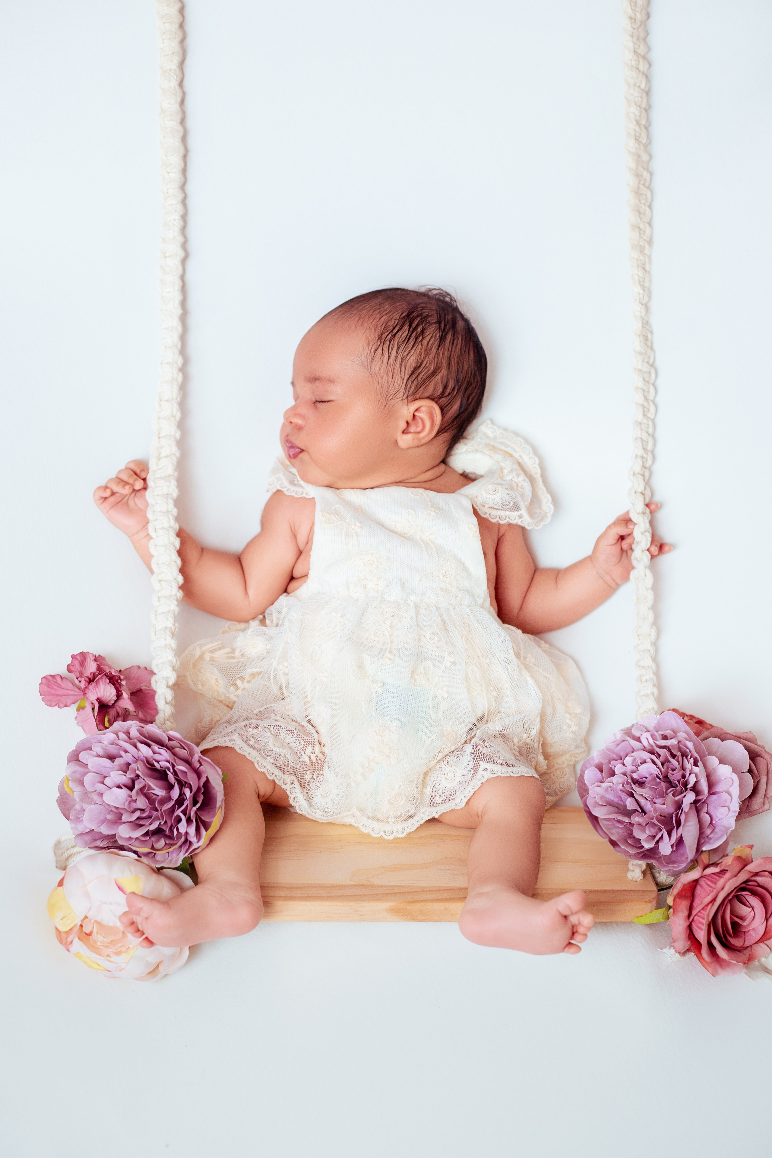 Newborn & Maternity. Main