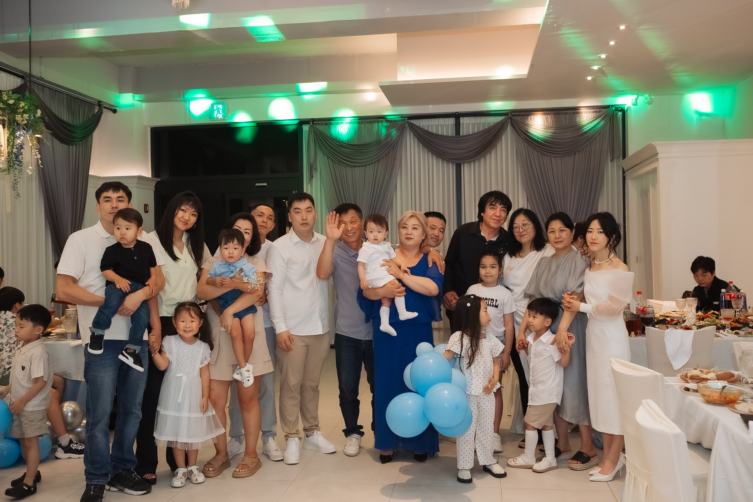 Тео дома и в ресторане. Фотограф беременности, ньюборн и годовасиков в Корее Жанна Хан