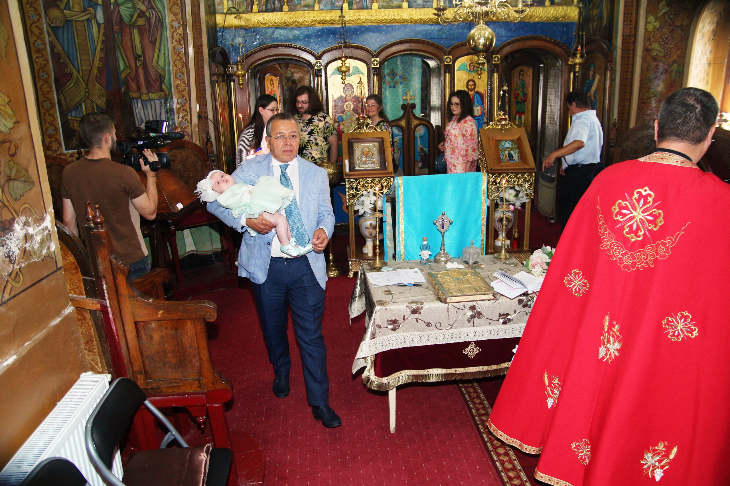 BYZO MEDIA. PETRU BYZO - family and children photographer in ROMANIA