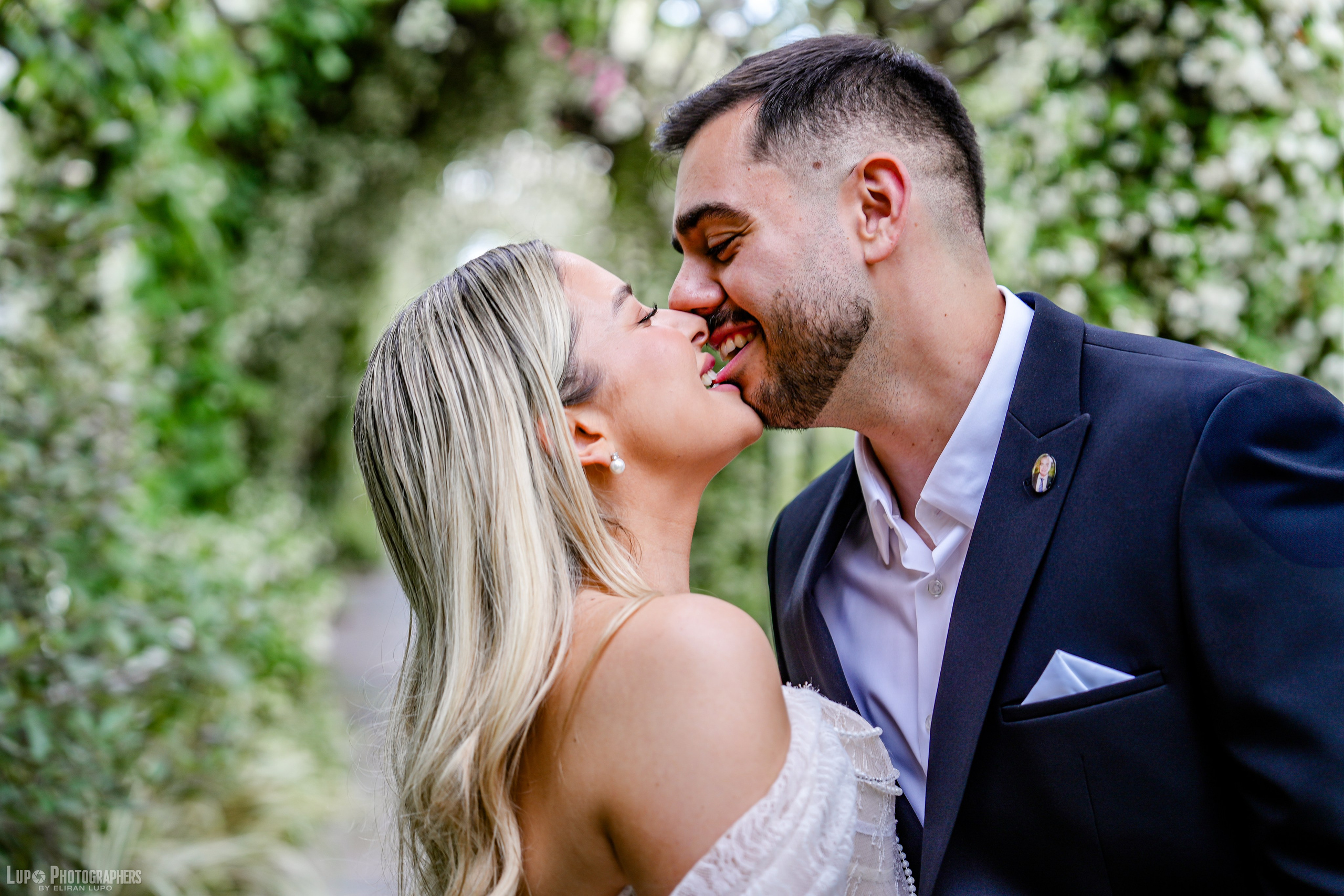 Tevel & Elad. לופו צלמים — צילום חתונות ואירועים