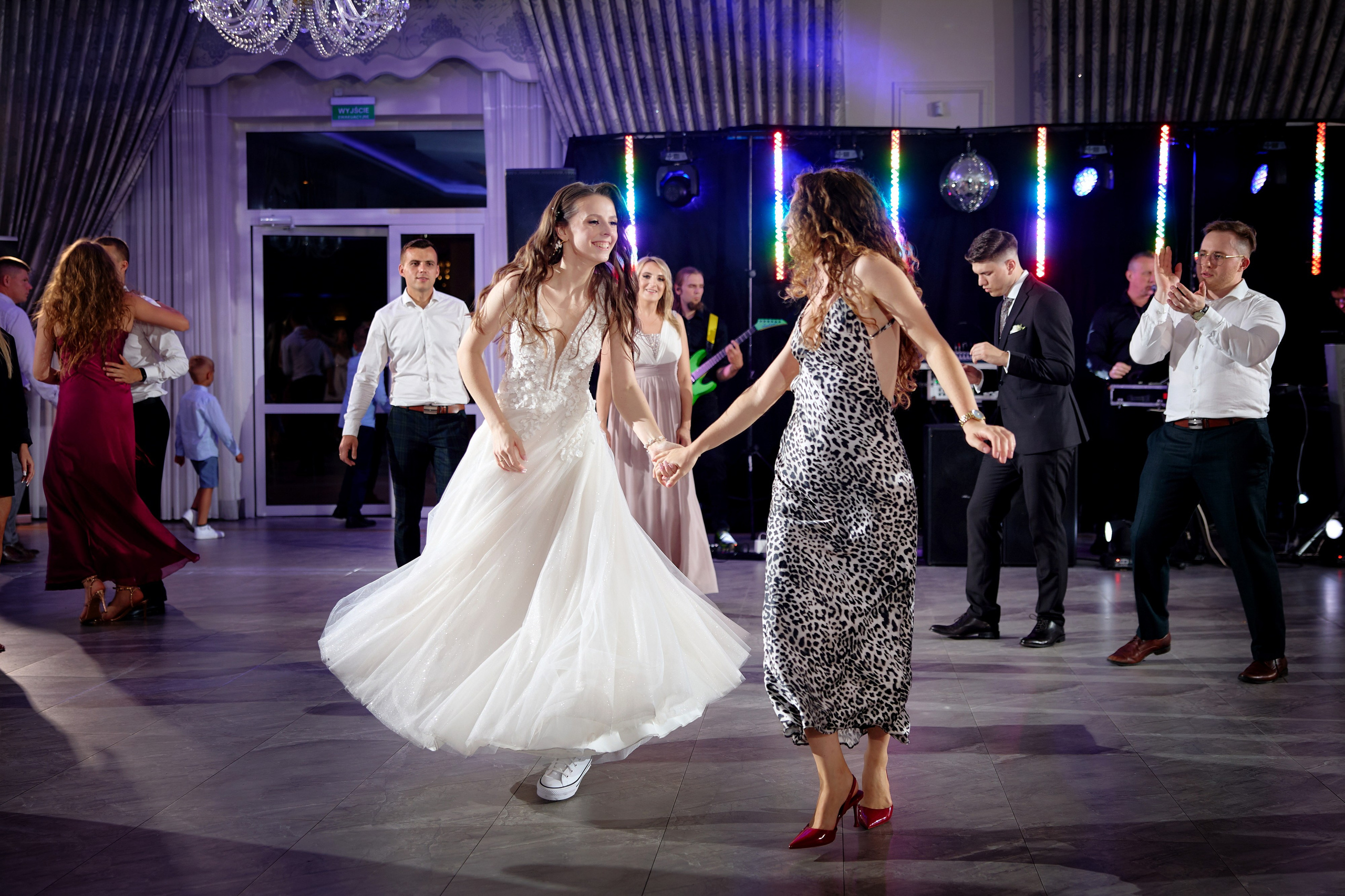 Wesele w Sali Chodowiak. Daniel Chróściel Studio Myslub Fotografia i wideo ślubne