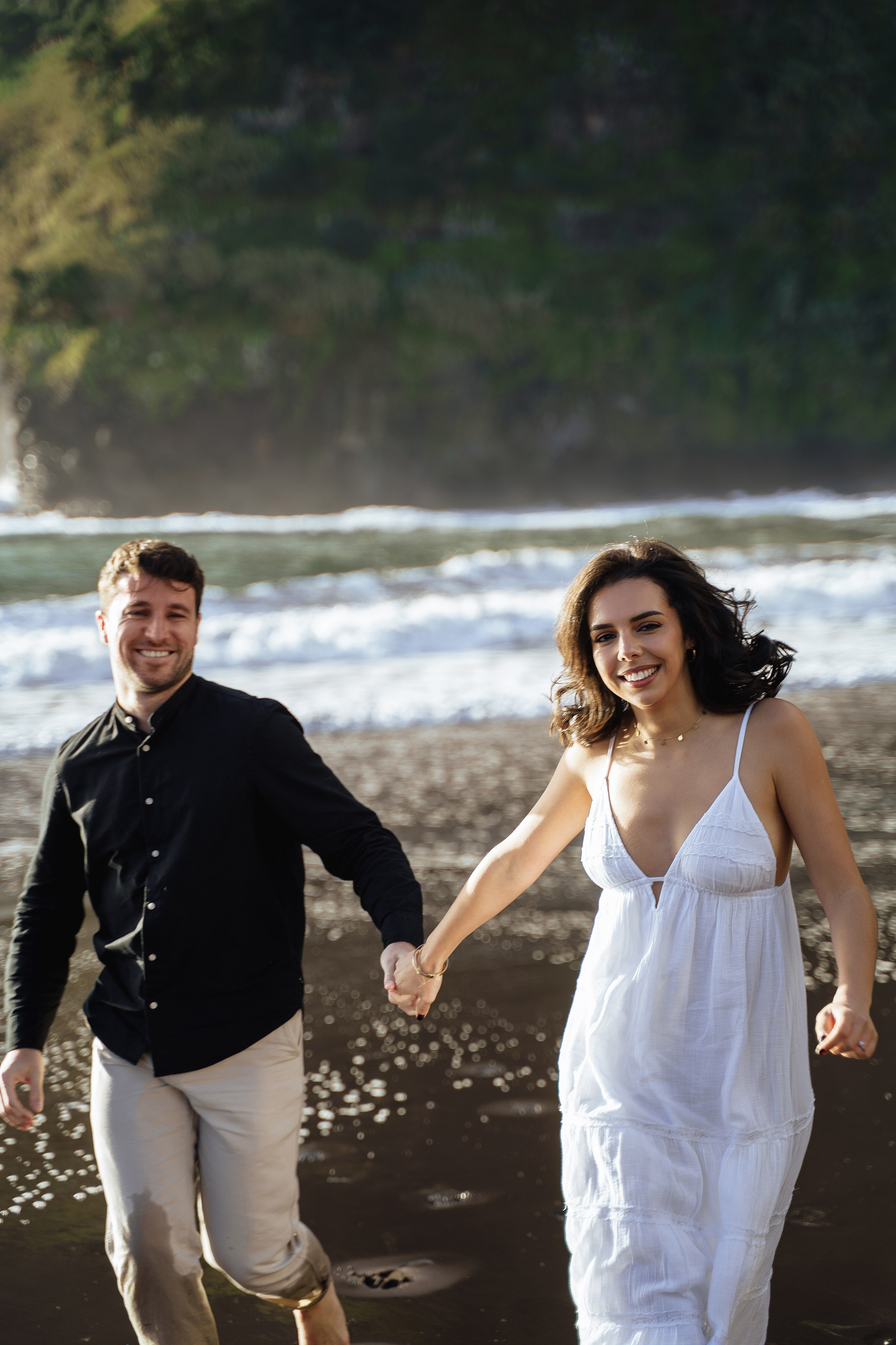 Morning Love Story Photoshoot on Seixal Beach | Madeira Photographer. Your photographer in Madeira