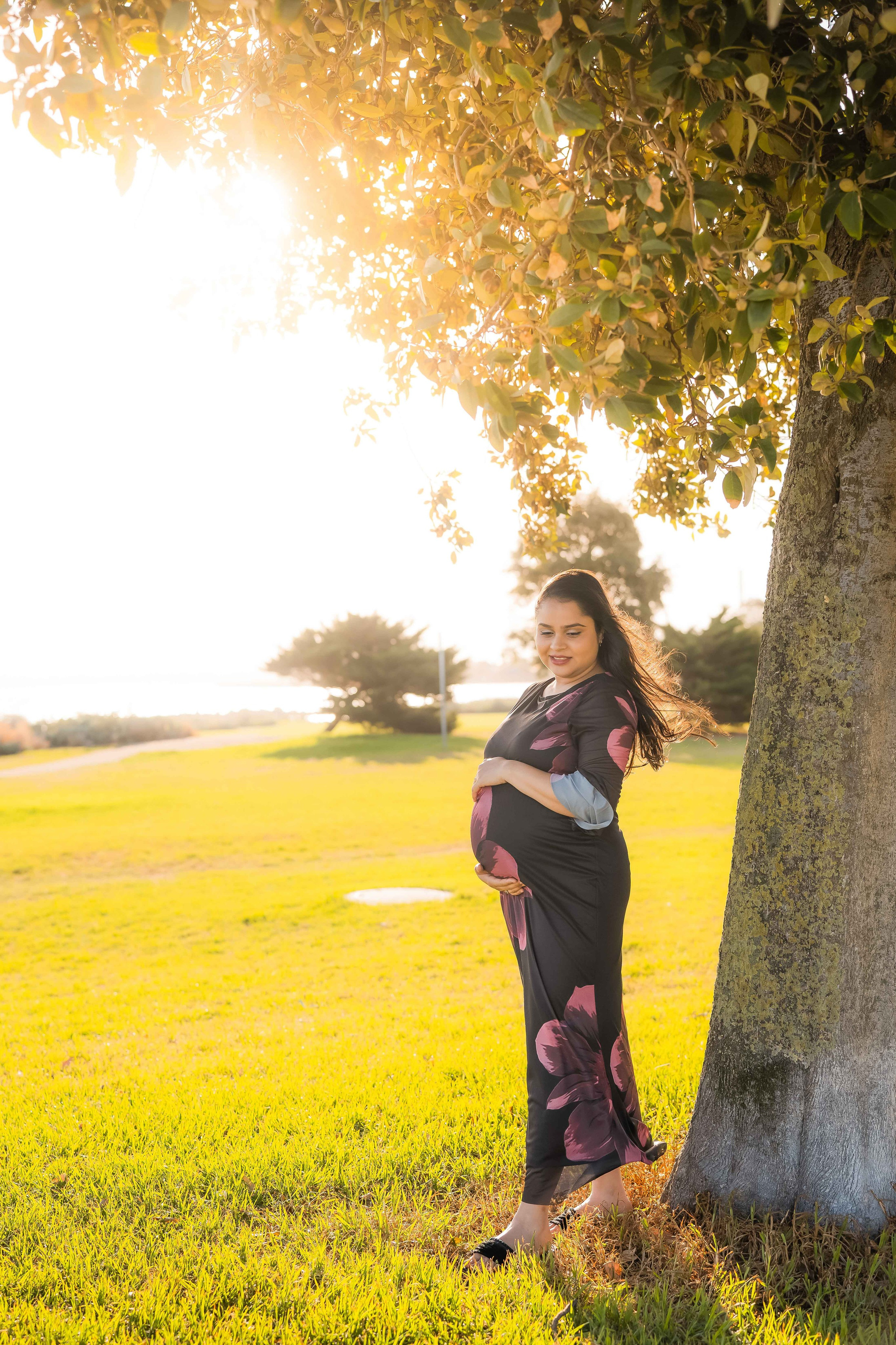 Maternity photographer Berwick, Brighton pregnancy portraits, Frankston maternity sessions, Caulfield fine art maternity.