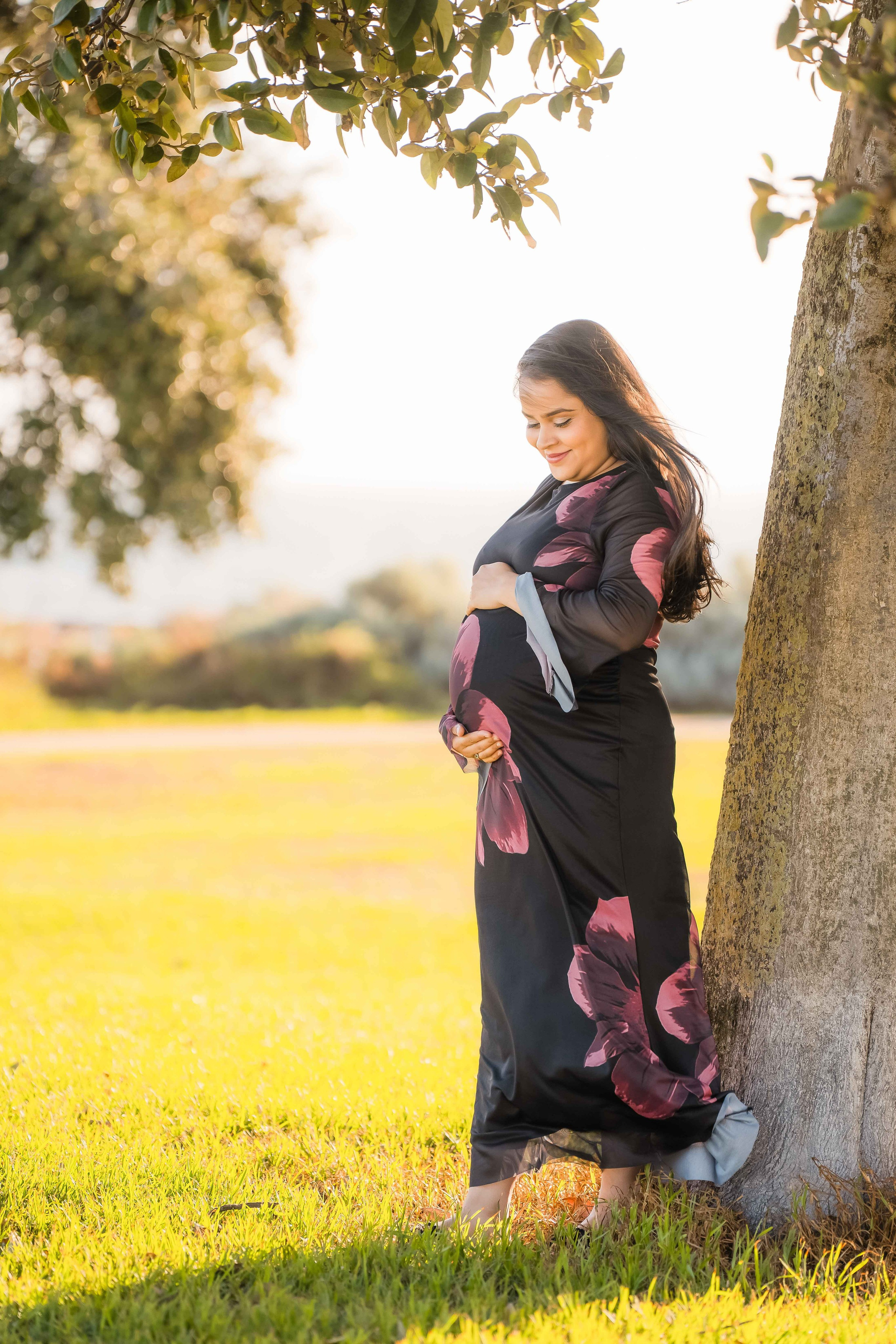 Maternity photographer Berwick, Brighton pregnancy portraits, Frankston maternity sessions, Caulfield fine art maternity.