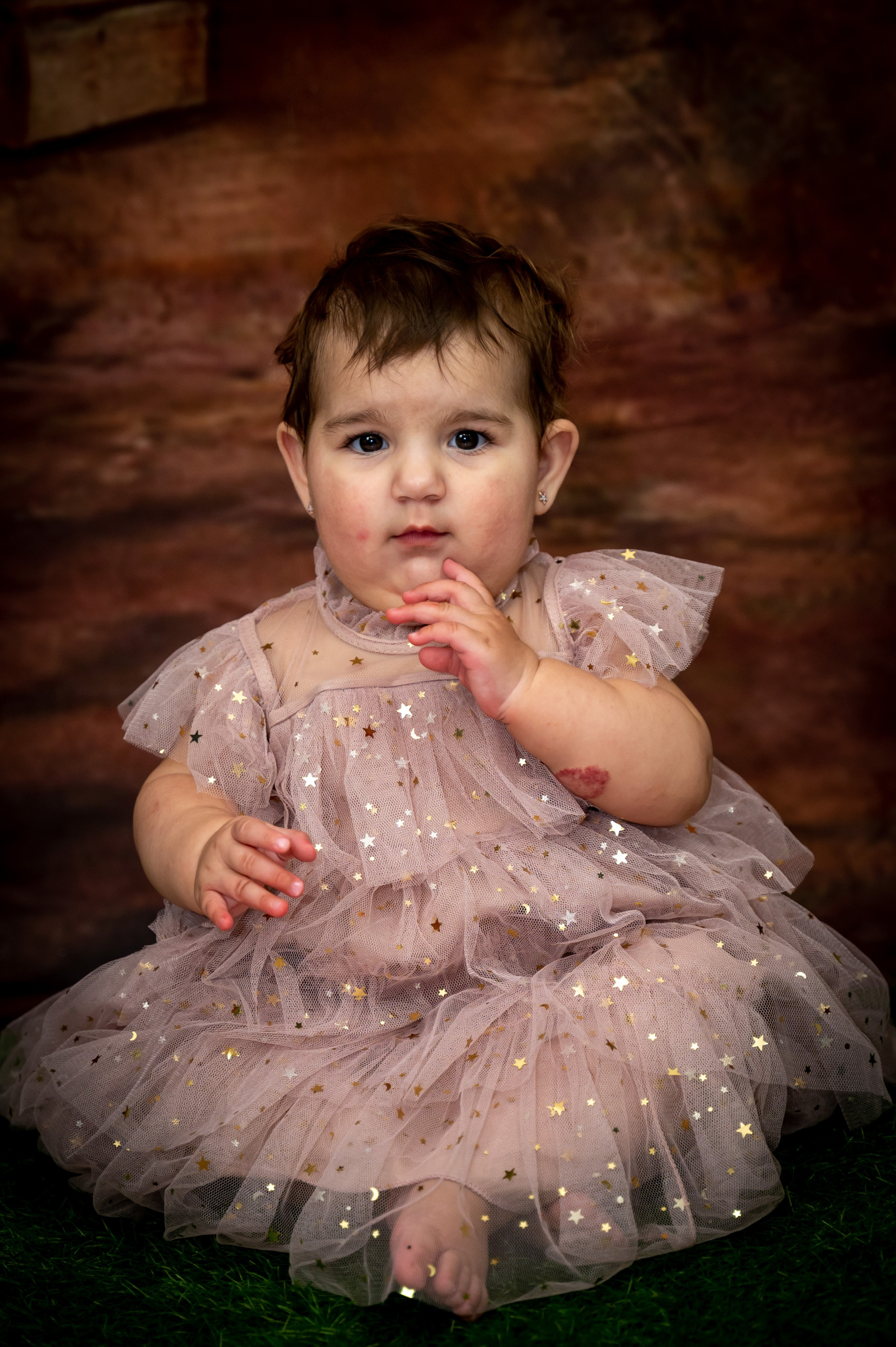 Smash the cake. Lucia Adam Family Photography