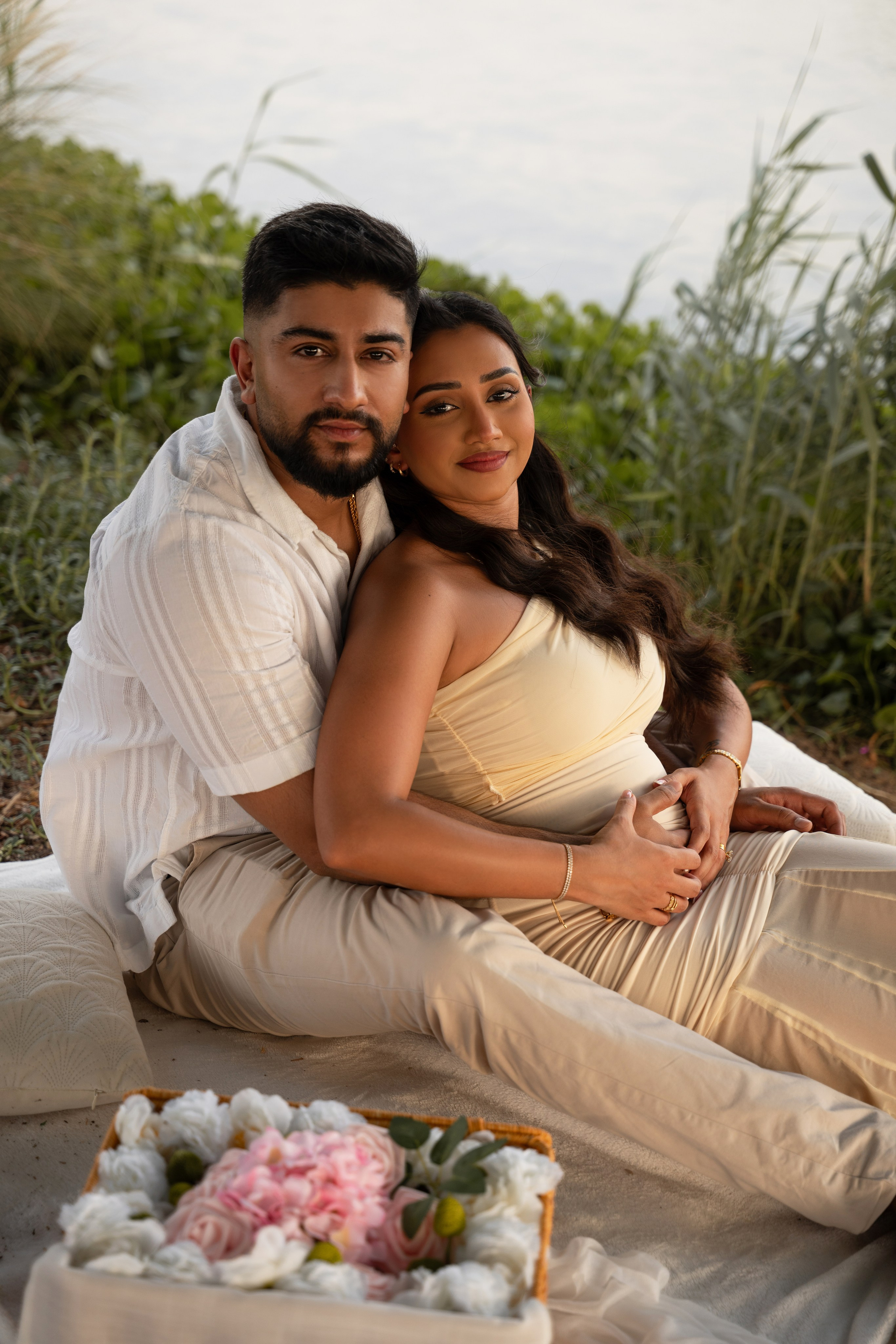 Sunset whispers: Boy or Girl?. Angela Iakovleva — Family Photographer in Dubai