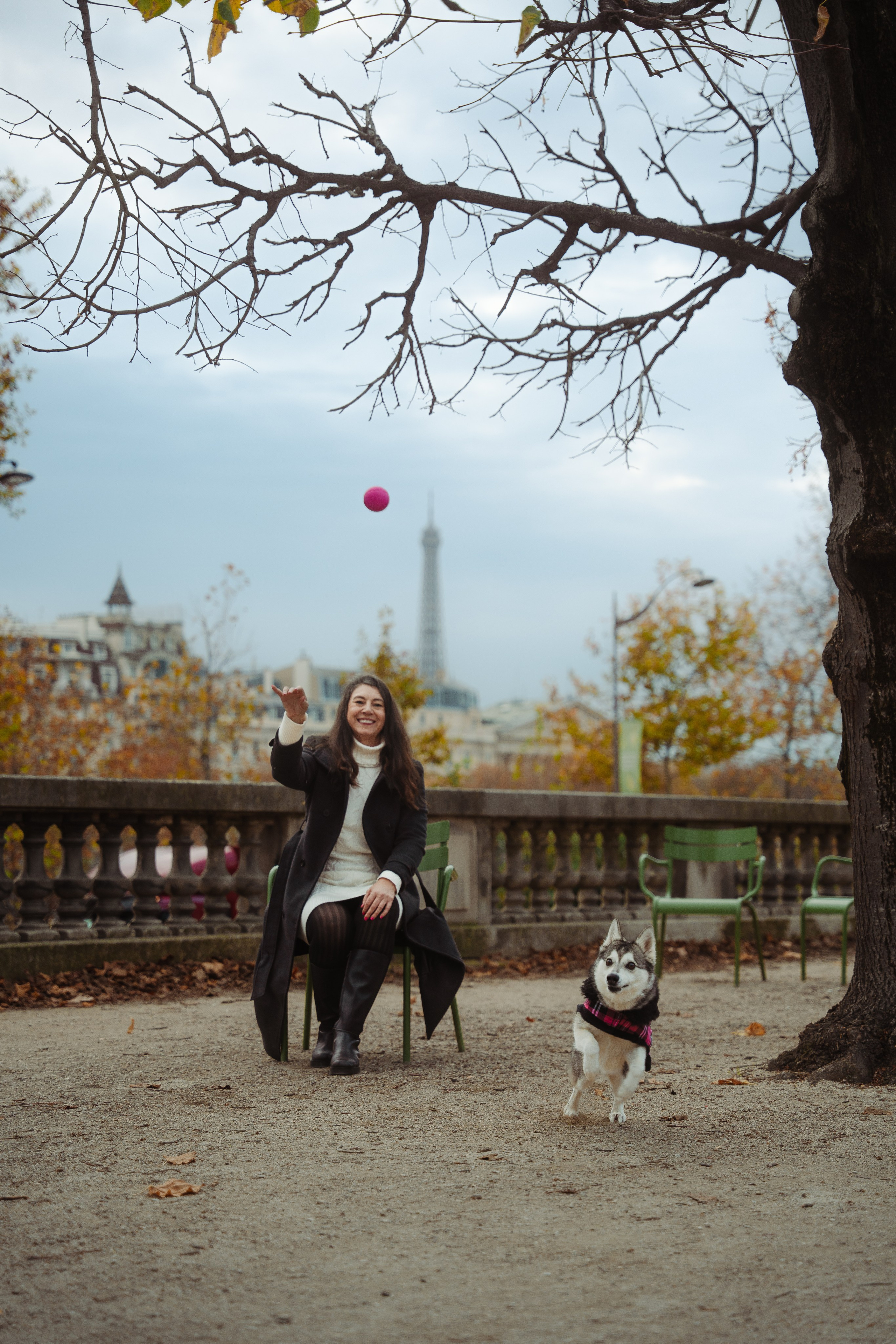 Regina & Luna in Paris. Paris photographer — Polina Osipova