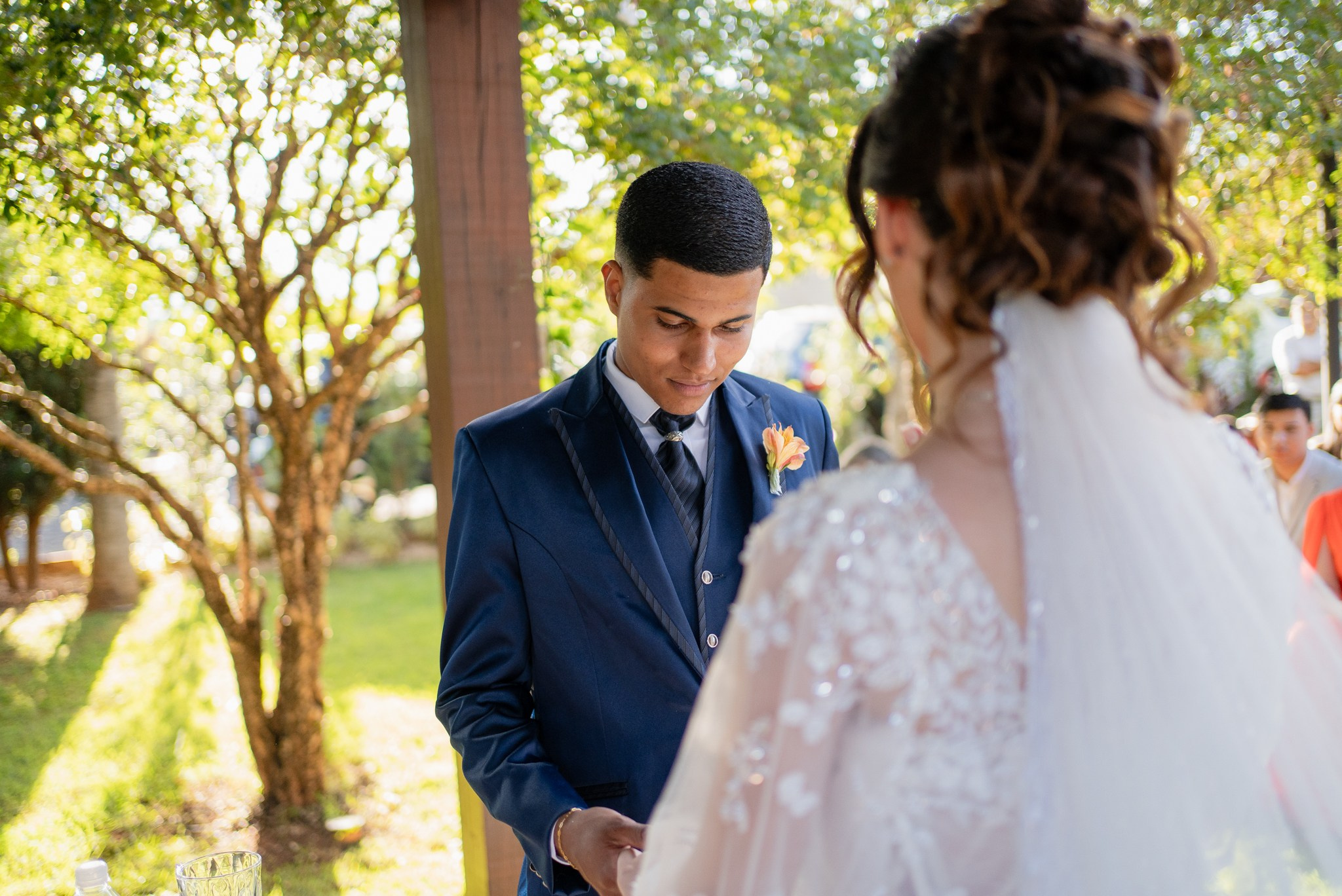 Larissa & Vinicius — Espaço Faveral / Aararaquara. Robson Colaço