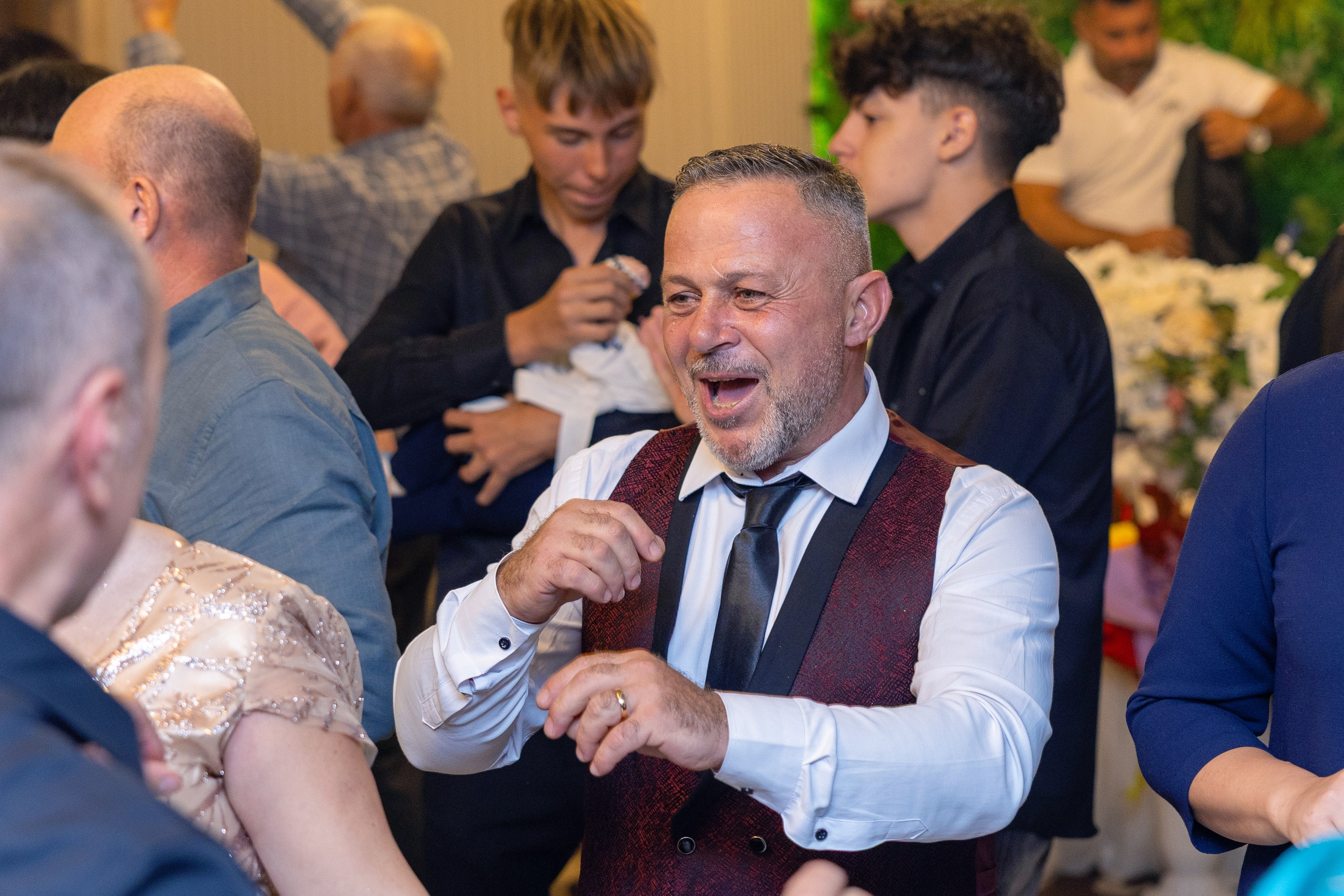 Andrei Sebastian. Moments By Gub