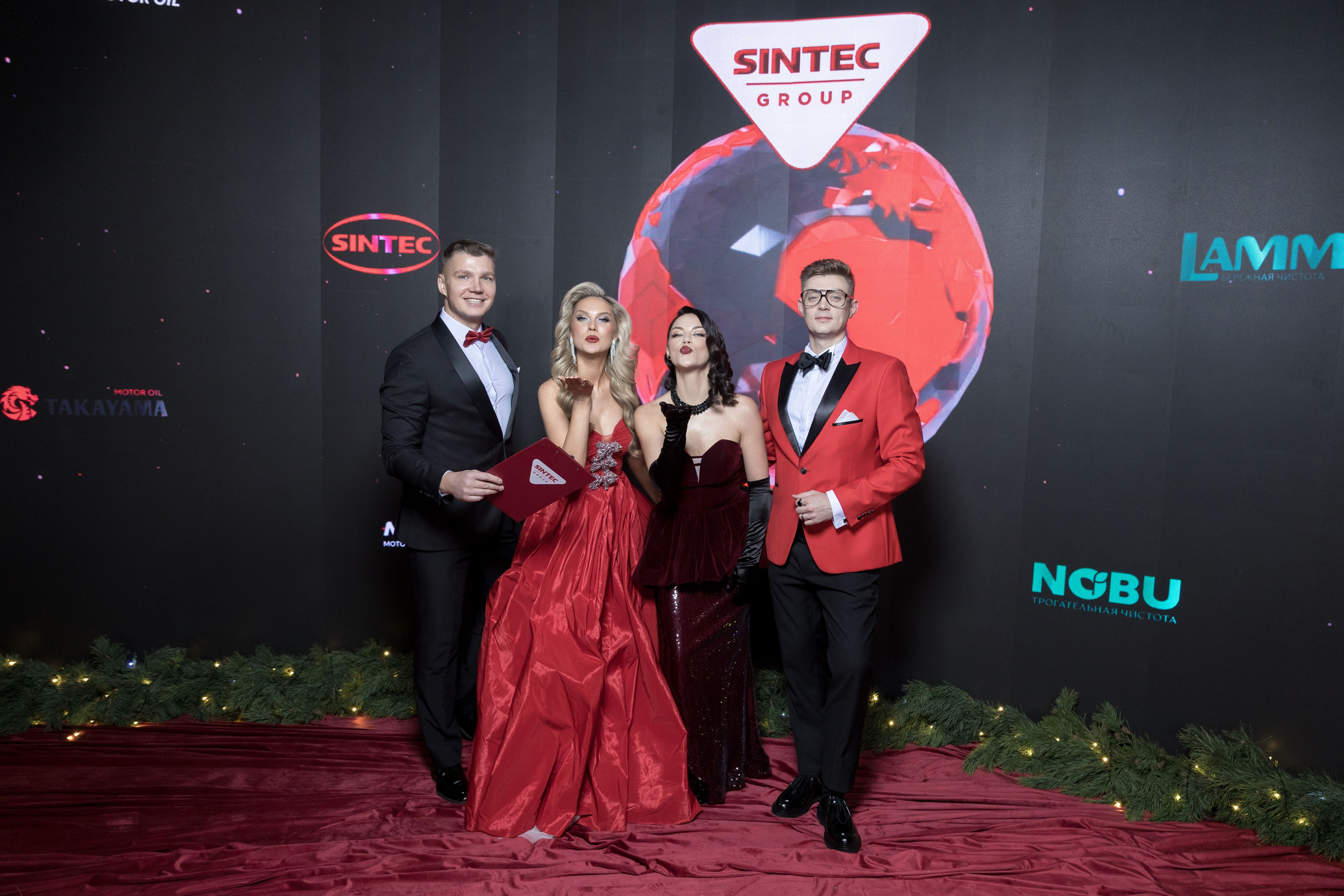 Новогодний корпоратив SINTEC Group. Ведущая Москва Лена Чайка
