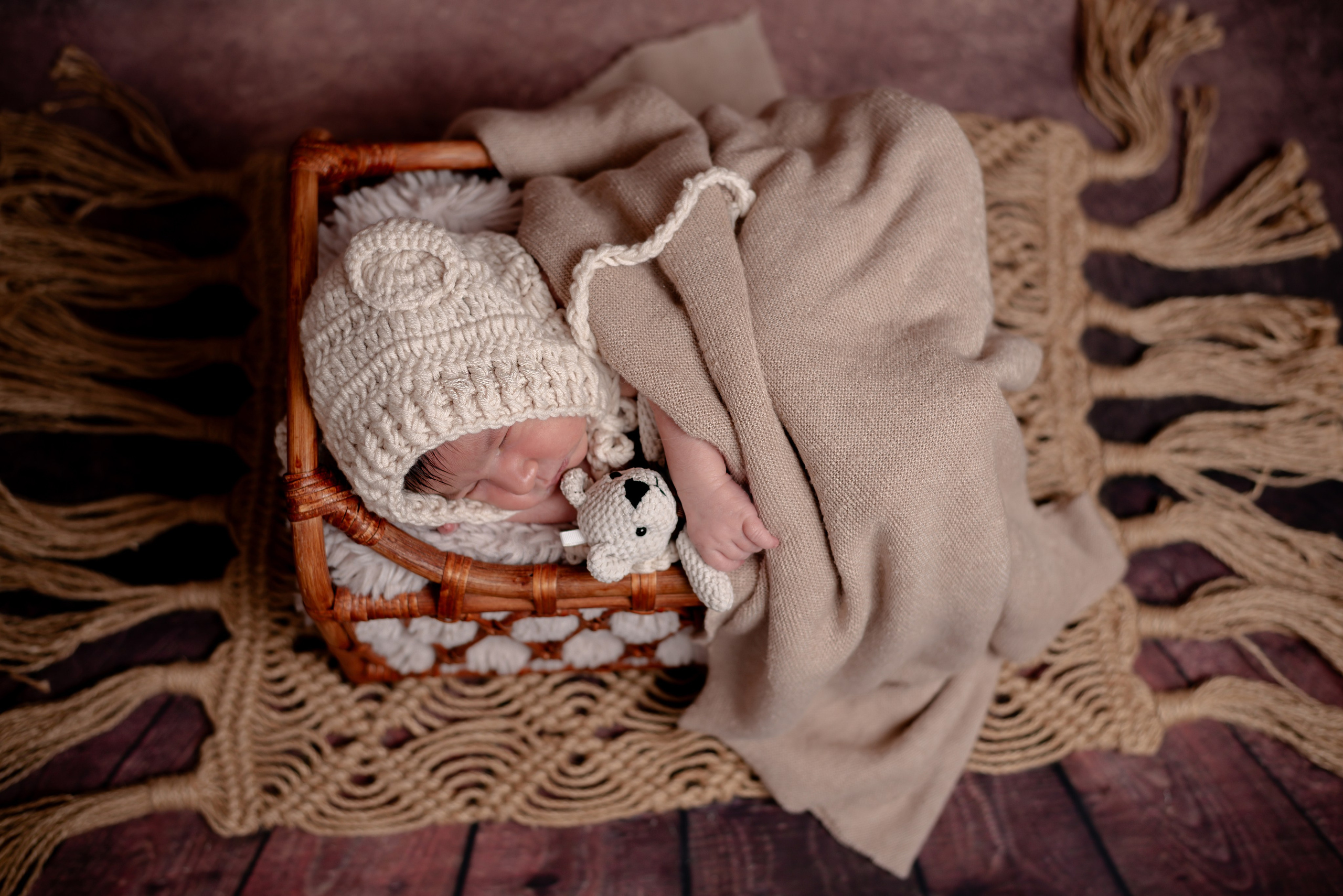 Newborn Photoshoot. Professional Photograher, Antwerpen/Belgium