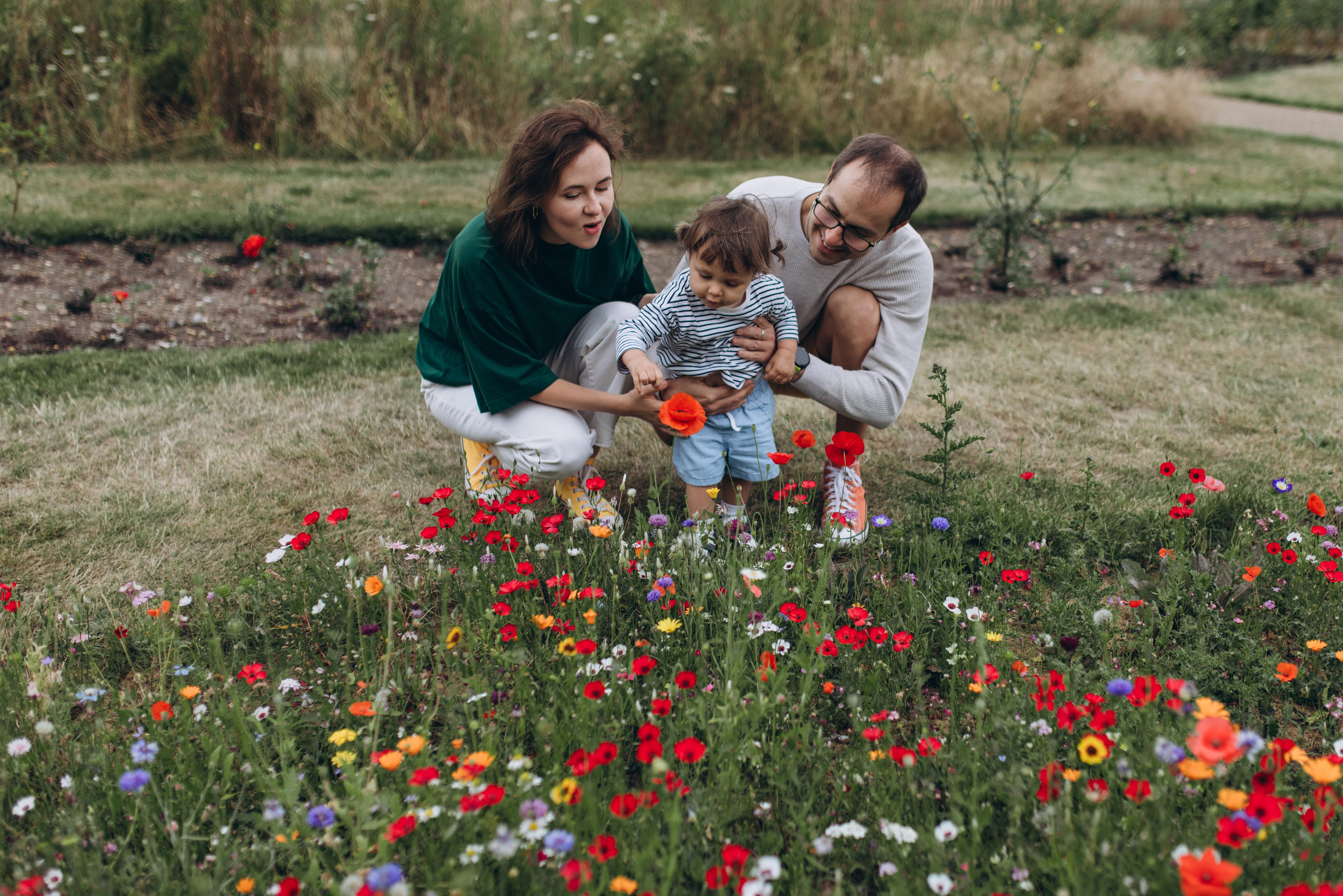 Milena with parents (Greenwich Park). Anastasia Klink, Photographer in London