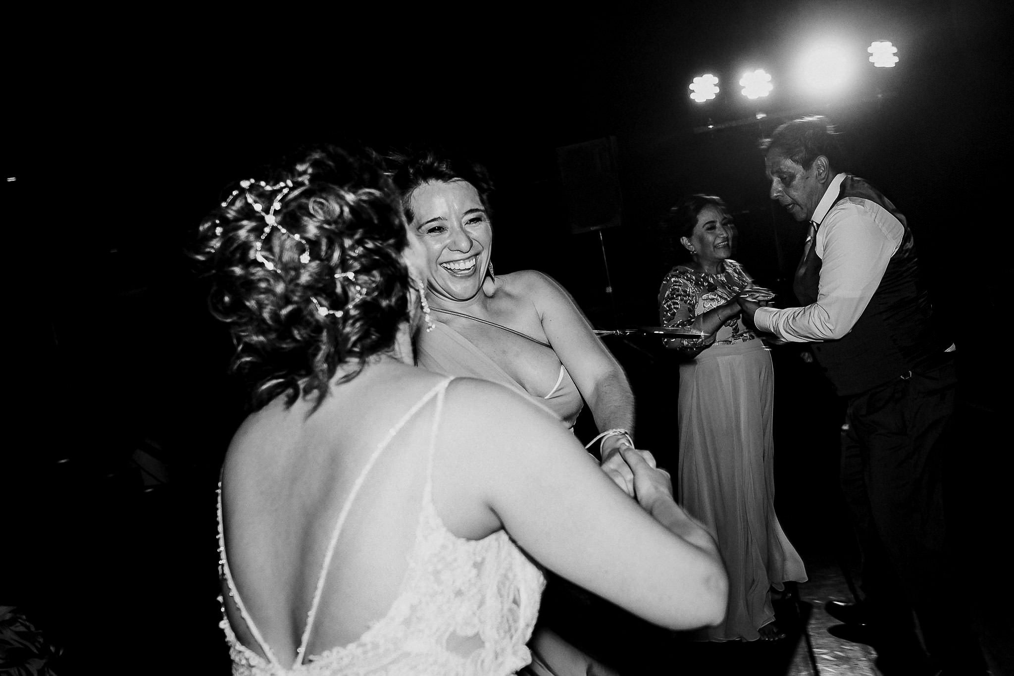 Jess & Juan / Cancun. Wedding and family photographer in Mexico City