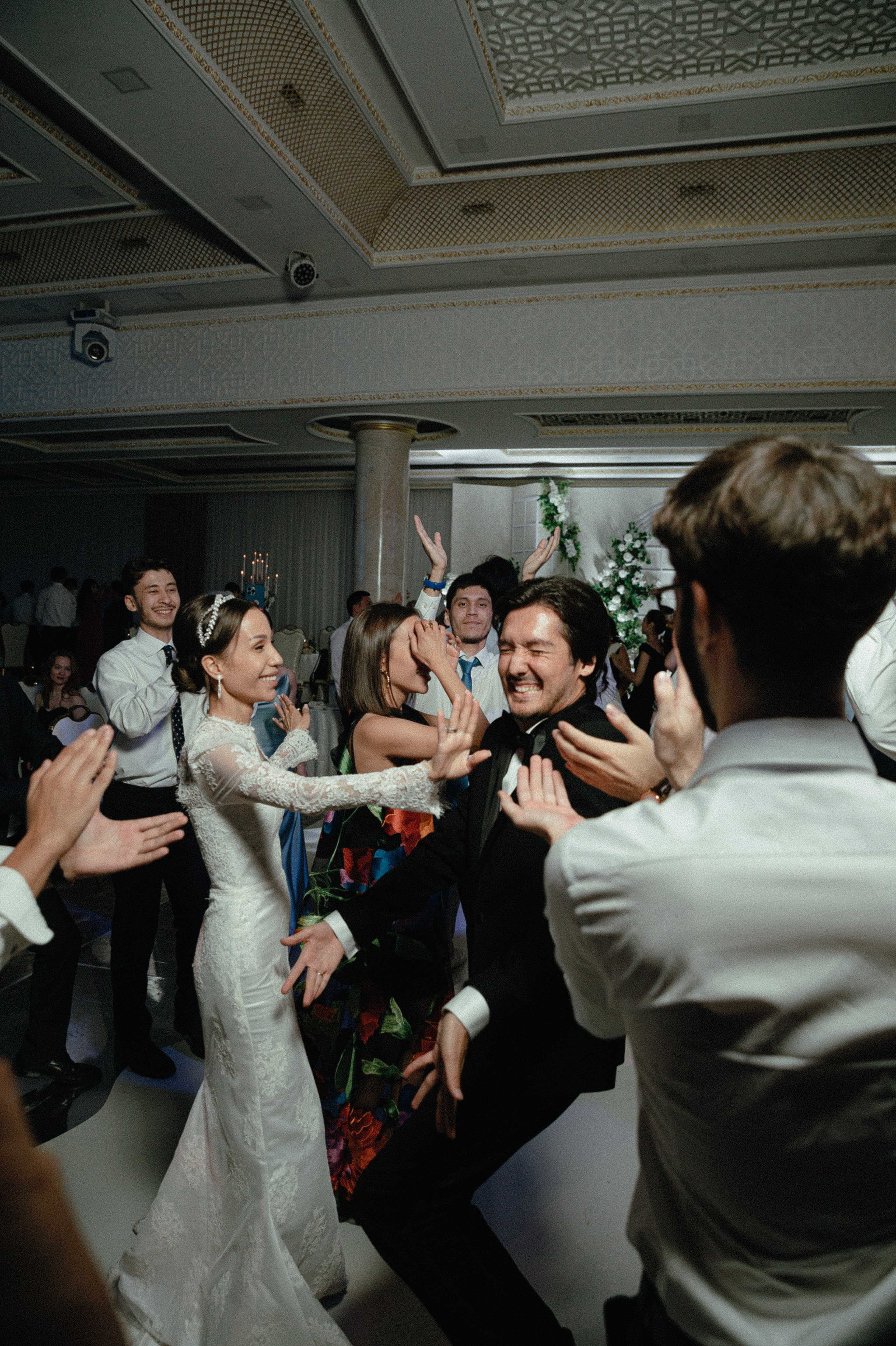 Botir & Zukhra. Главная