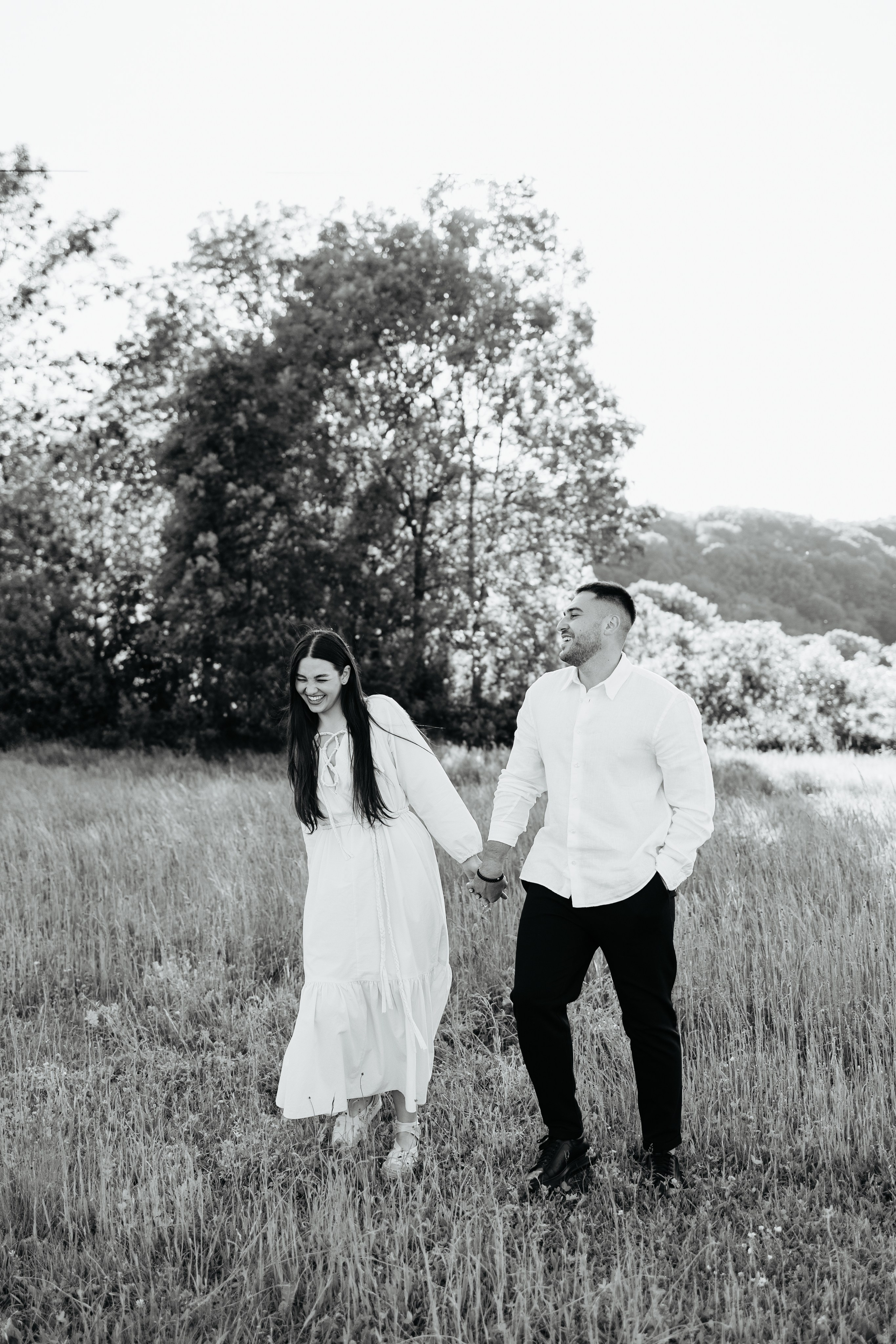BIANCA & RAUL’S ENGAGEMENT. Wedding Photographer Editorial Storytelling Cluj, Romania & Europe|Lore Photography