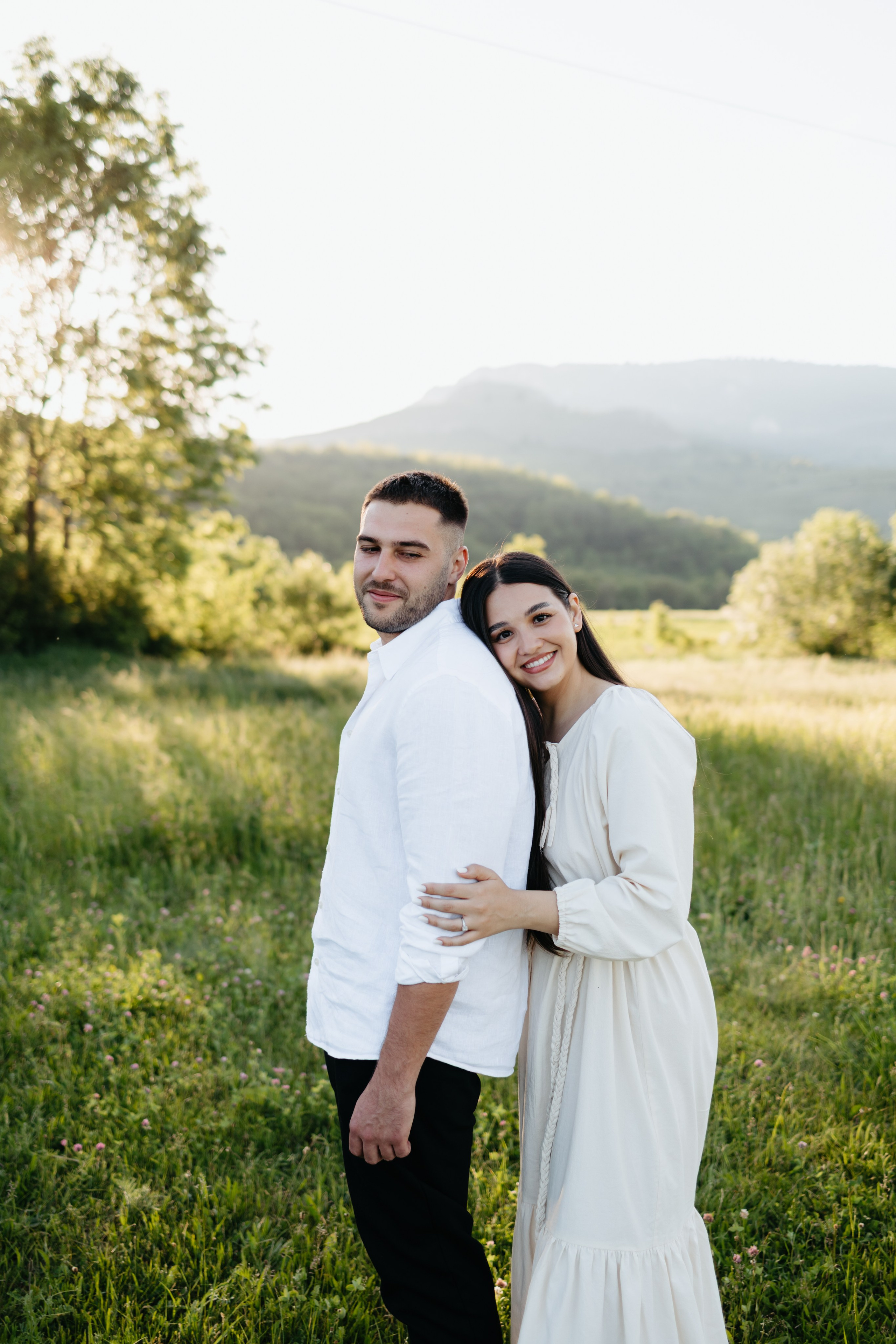 BIANCA & RAUL’S ENGAGEMENT. Wedding Photographer Editorial Storytelling Cluj, Romania & Europe|Lore Photography