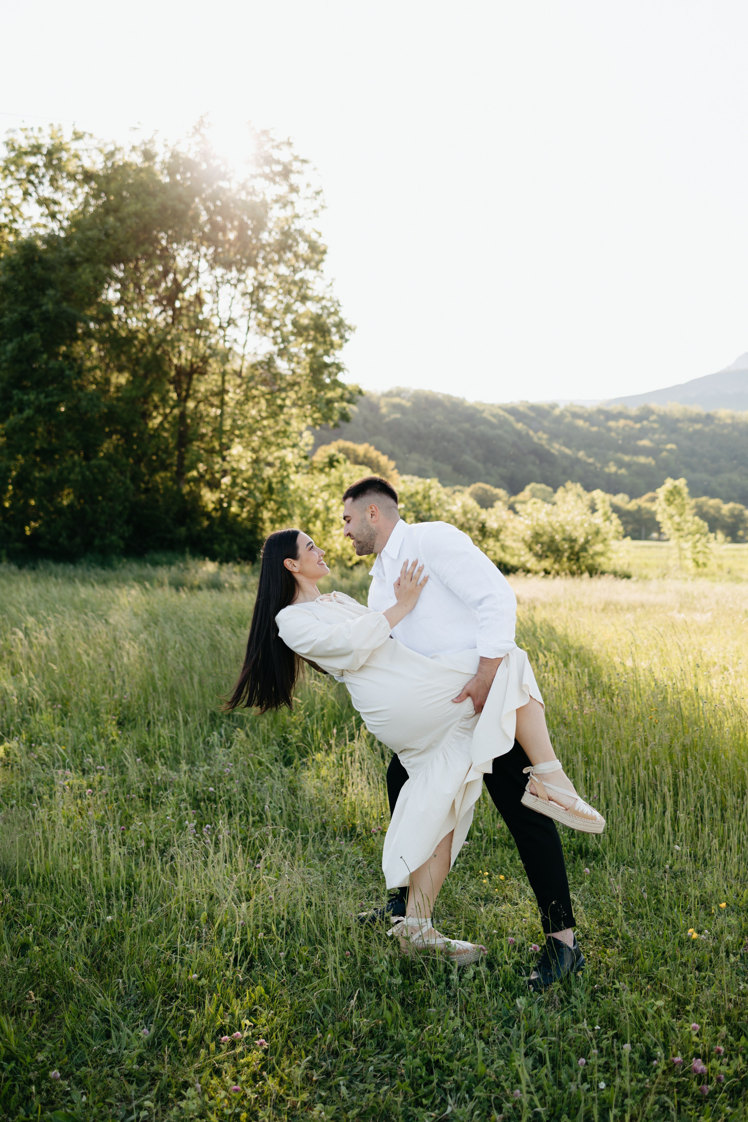 BIANCA & RAUL’S ENGAGEMENT. Wedding Photographer Editorial Storytelling Cluj, Romania & Europe|Lore Photography