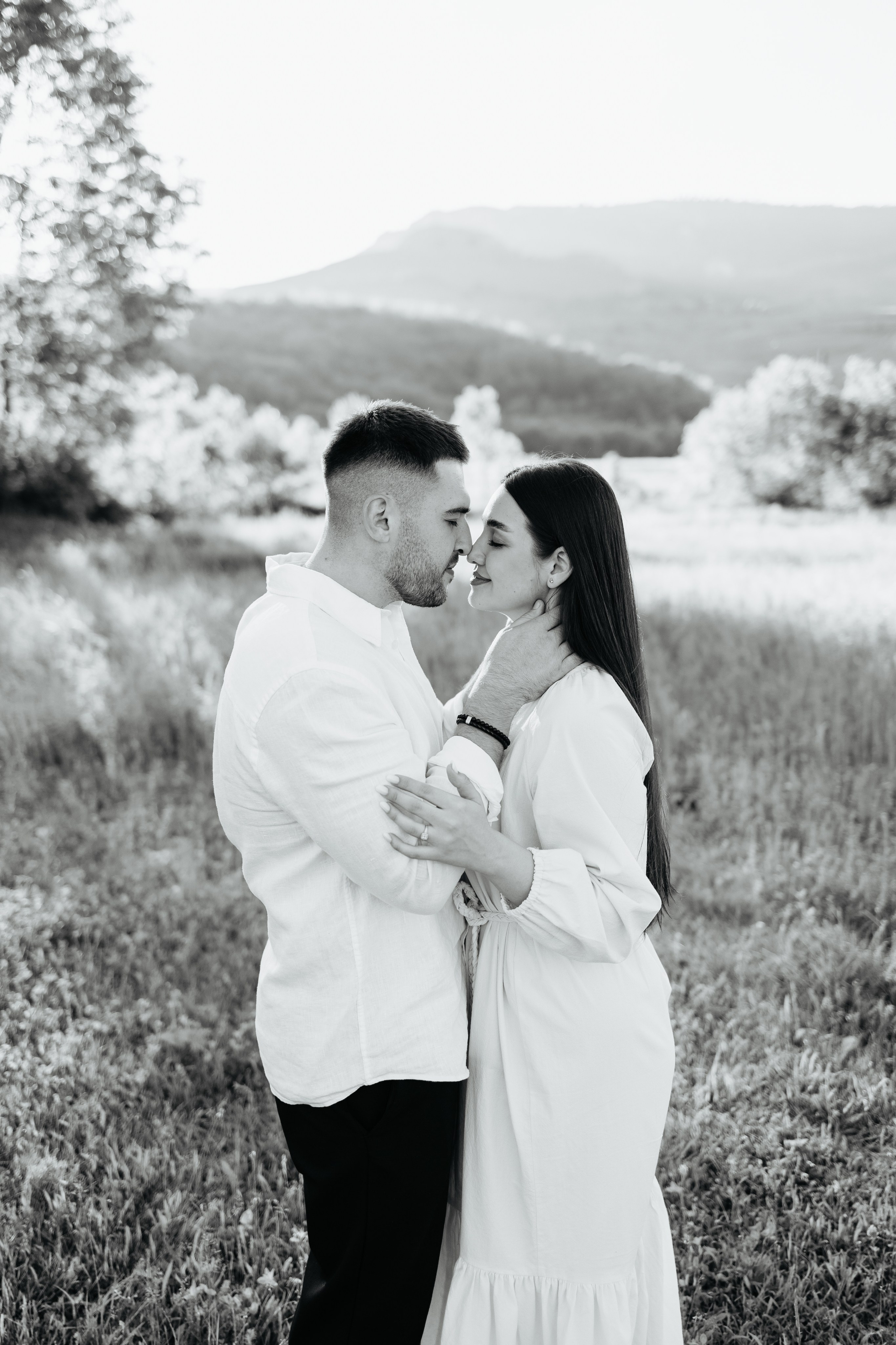 BIANCA & RAUL’S ENGAGEMENT. Wedding Photographer Editorial Storytelling Cluj, Romania & Europe|Lore Photography