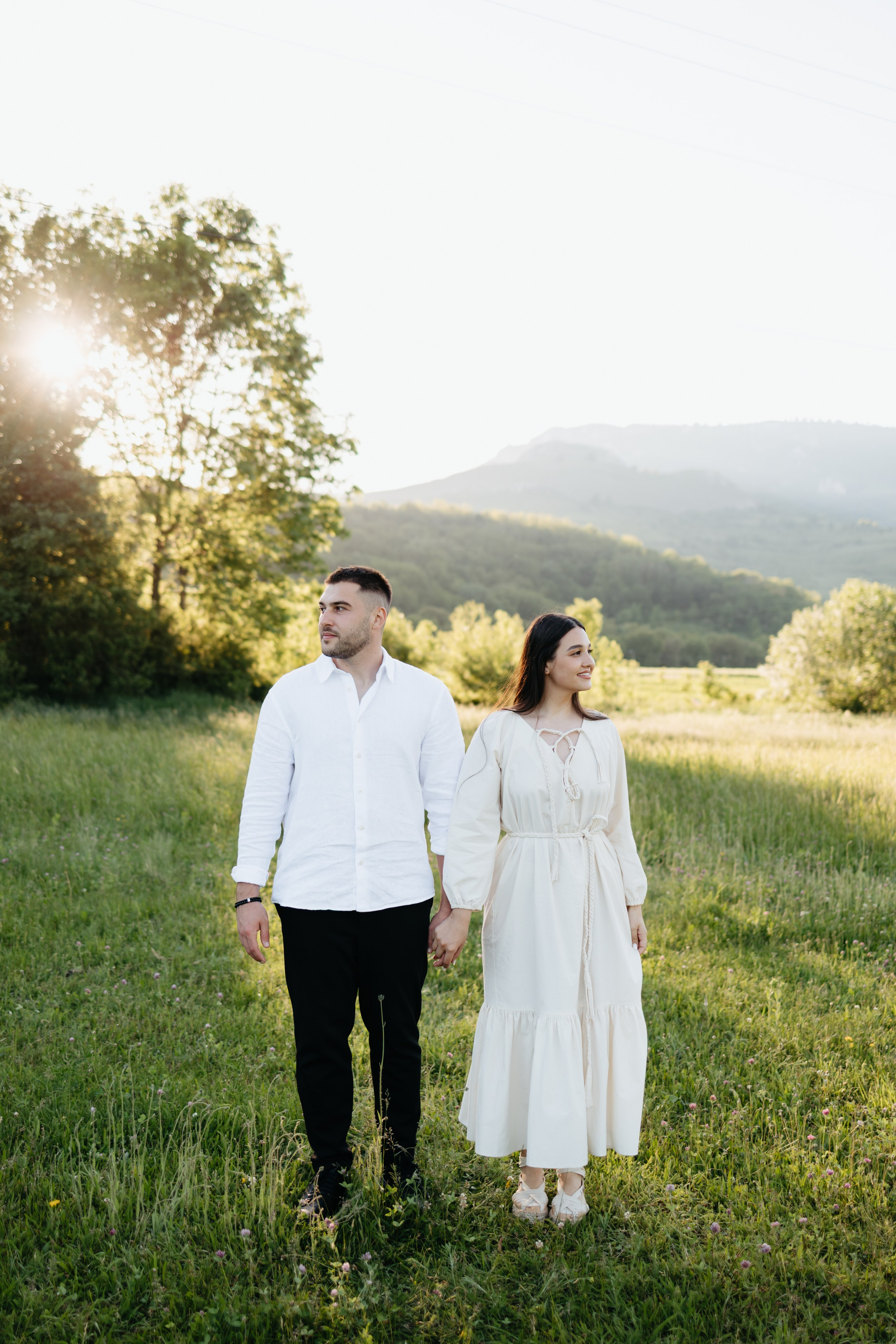 BIANCA & RAUL’S ENGAGEMENT. Wedding Photographer Editorial Storytelling Cluj, Romania & Europe|Lore Photography