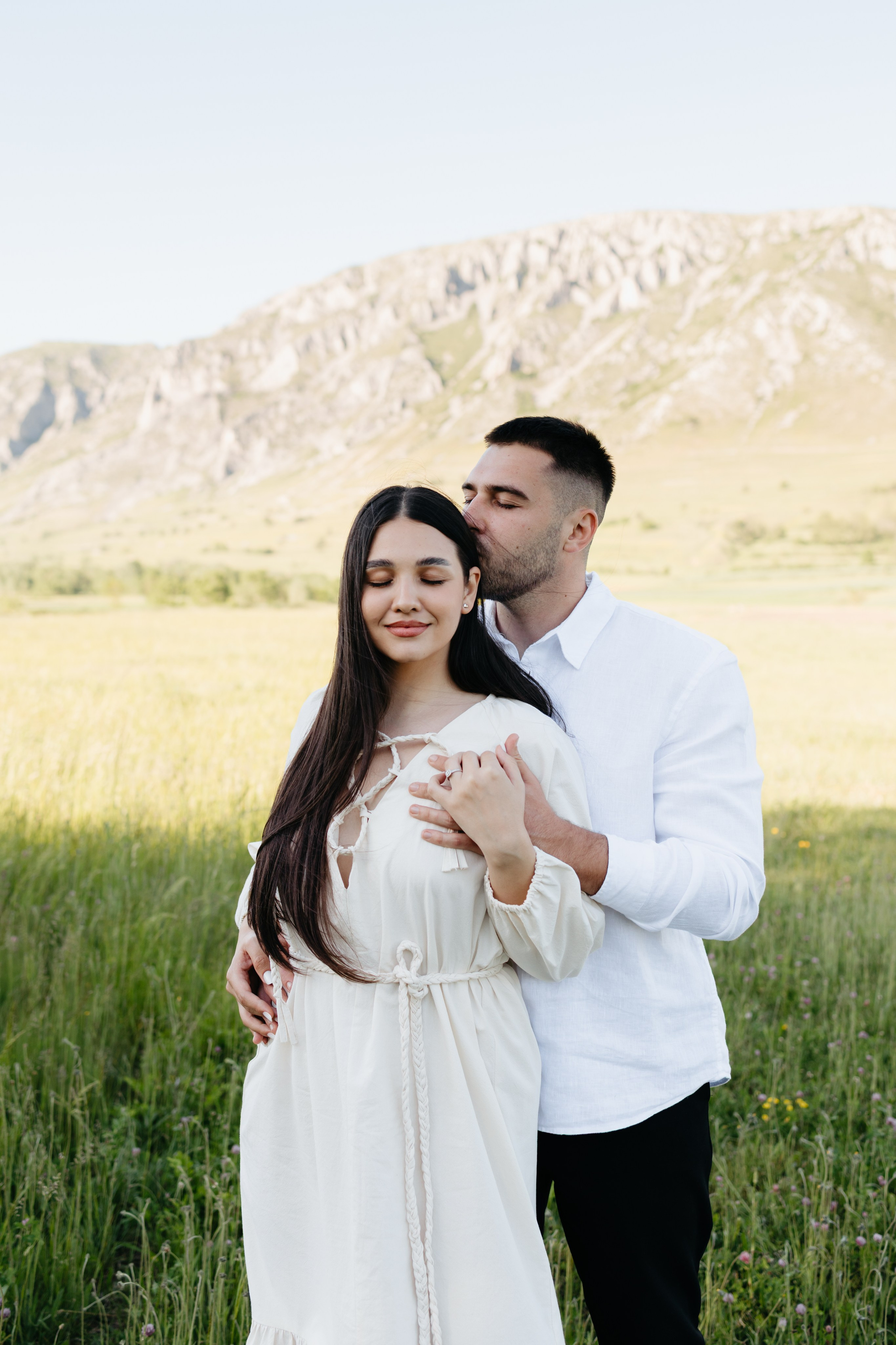 BIANCA & RAUL’S ENGAGEMENT. Wedding Photographer Editorial Storytelling Cluj, Romania & Europe|Lore Photography