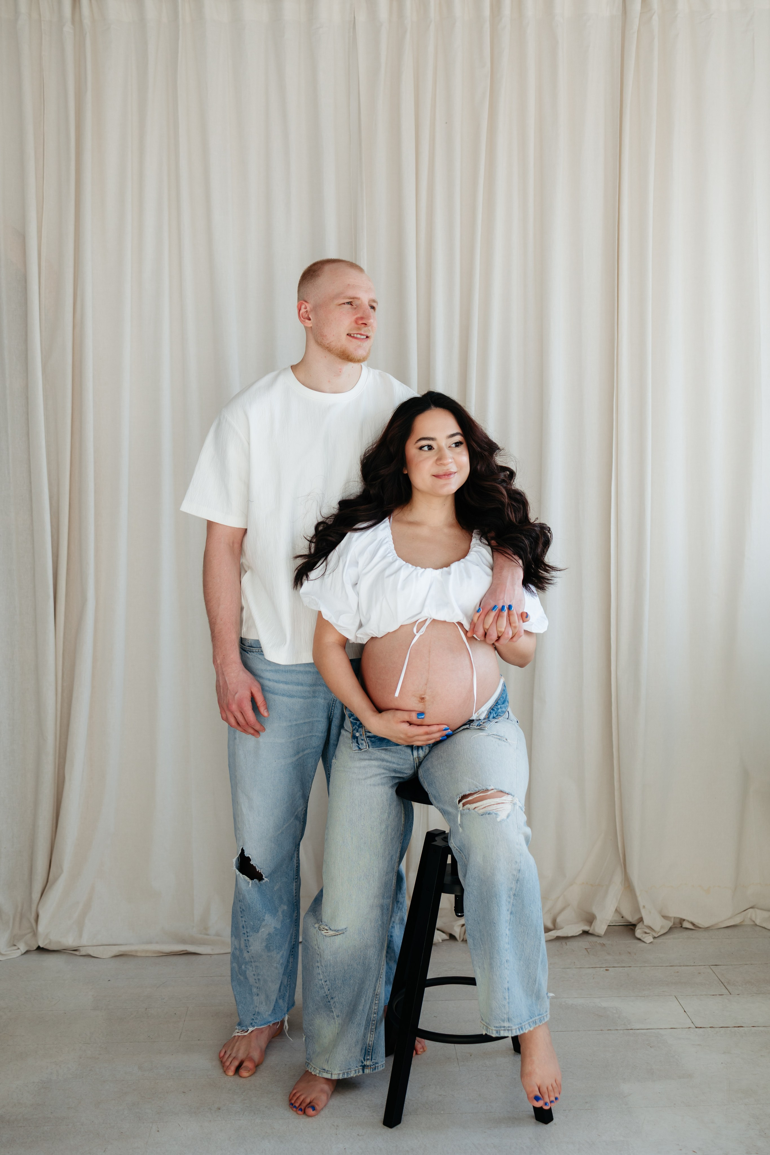 MAYRA & TREY’S MATERNITY STUDIO SESSION. Wedding Photographer Editorial Storytelling Cluj, Romania & Europe|Lore Photography