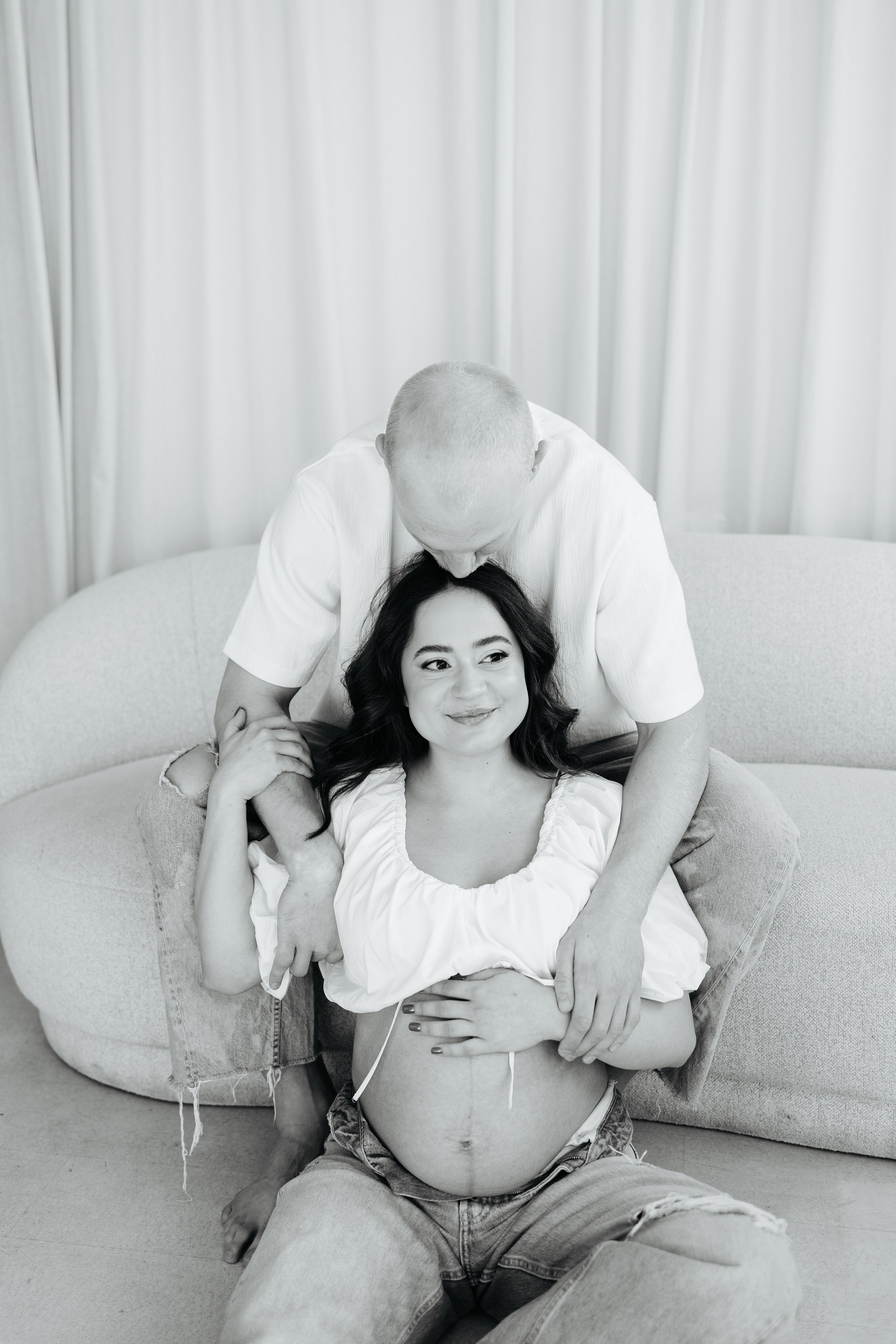 MAYRA & TREY’S MATERNITY STUDIO SESSION. Wedding Photographer Editorial Storytelling Cluj, Romania & Europe|Lore Photography