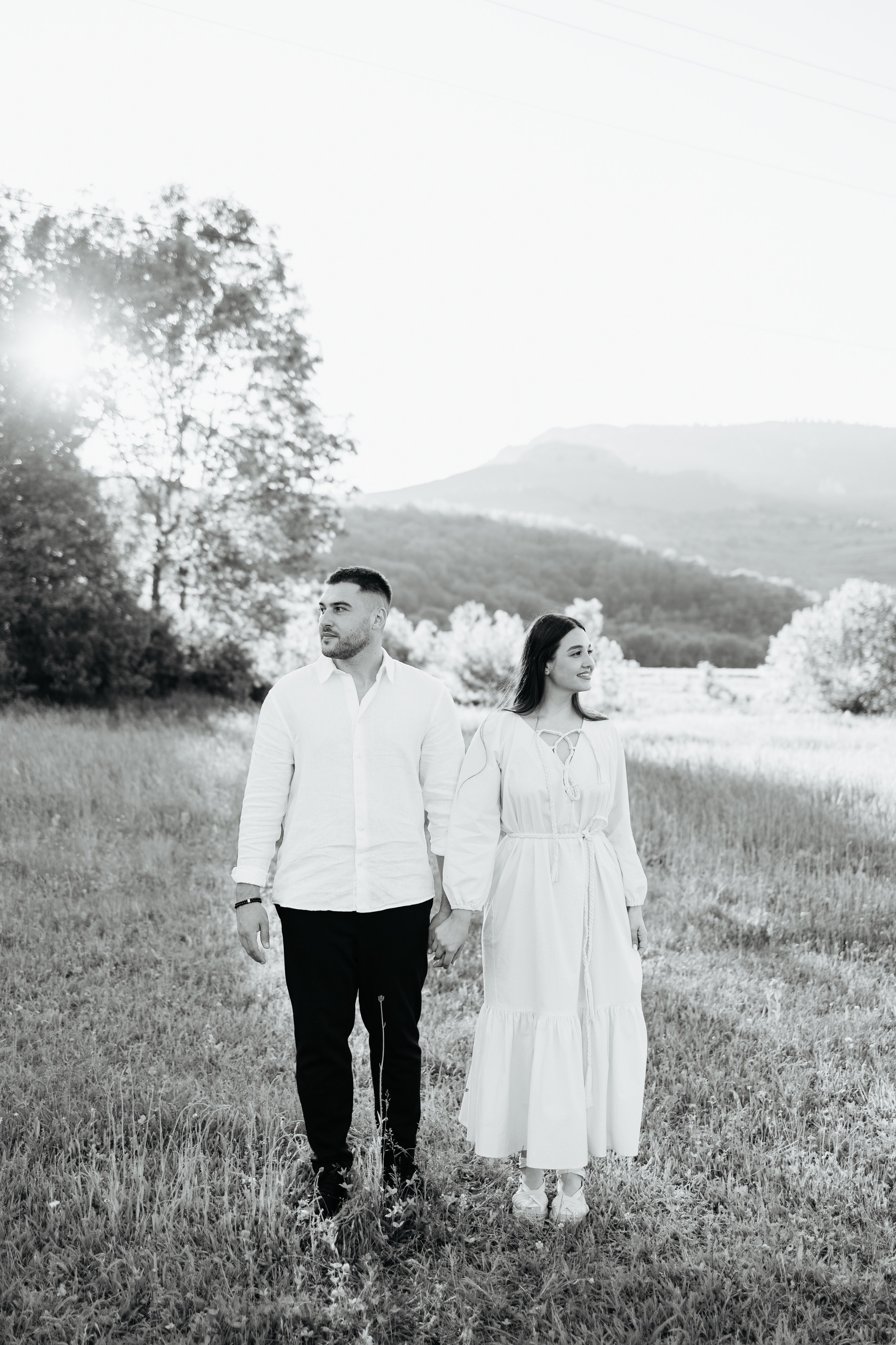 BIANCA & RAUL’S ENGAGEMENT. Wedding Photographer Editorial Storytelling Cluj, Romania & Europe|Lore Photography