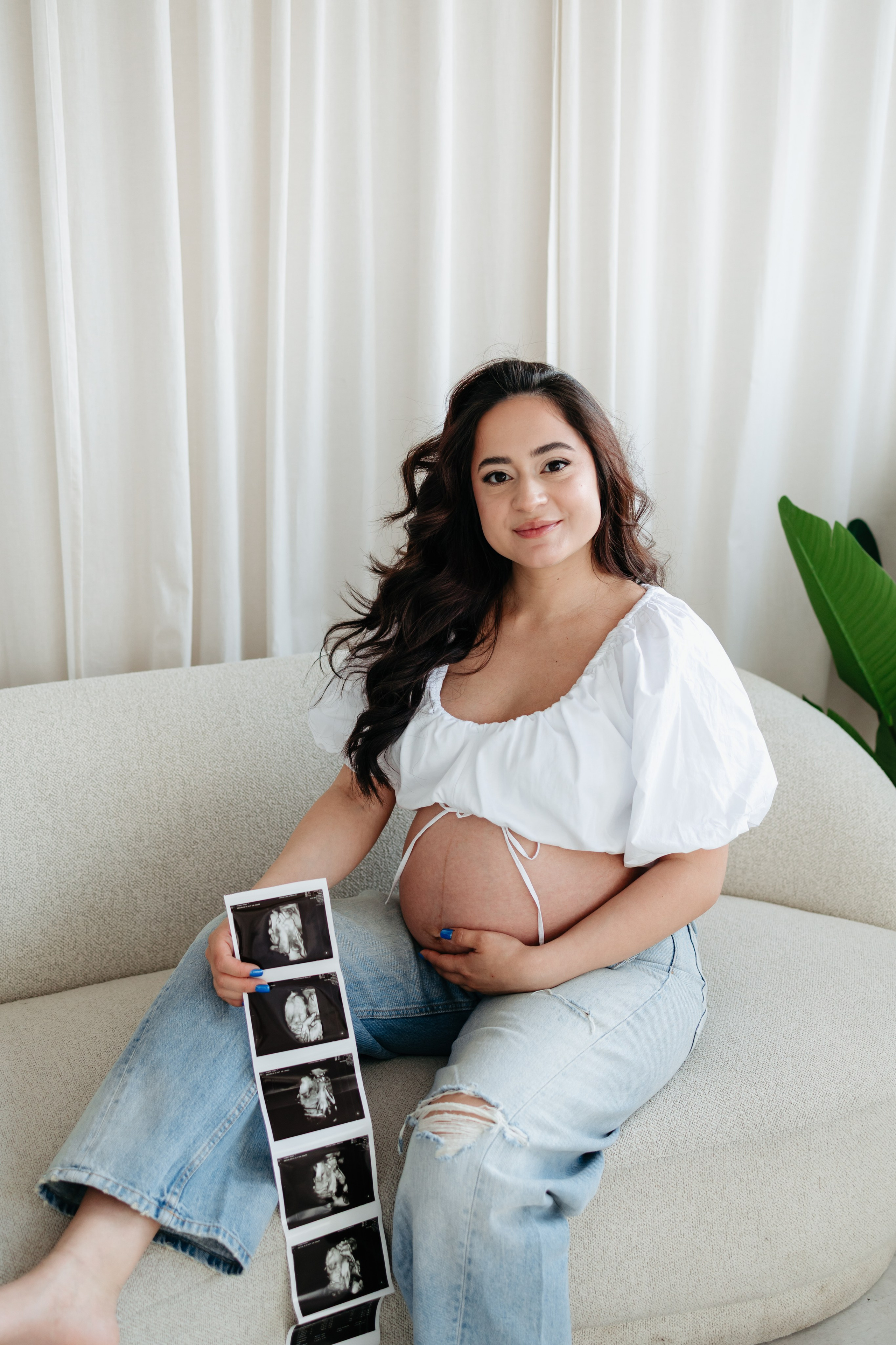 MAYRA & TREY’S MATERNITY STUDIO SESSION. Wedding Photographer Editorial Storytelling Cluj, Romania & Europe|Lore Photography