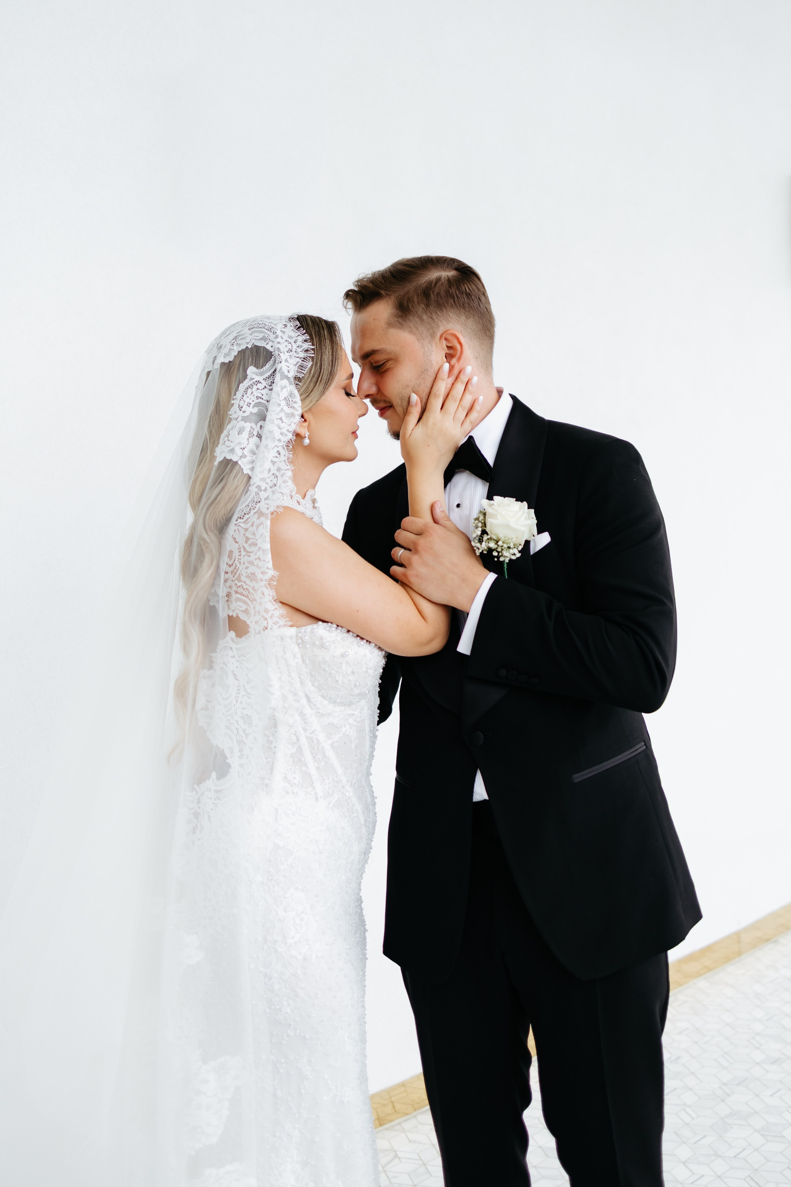 PORTFOLIO. Wedding Photographer Editorial Storytelling Cluj, Romania & Europe|Lore Photography
