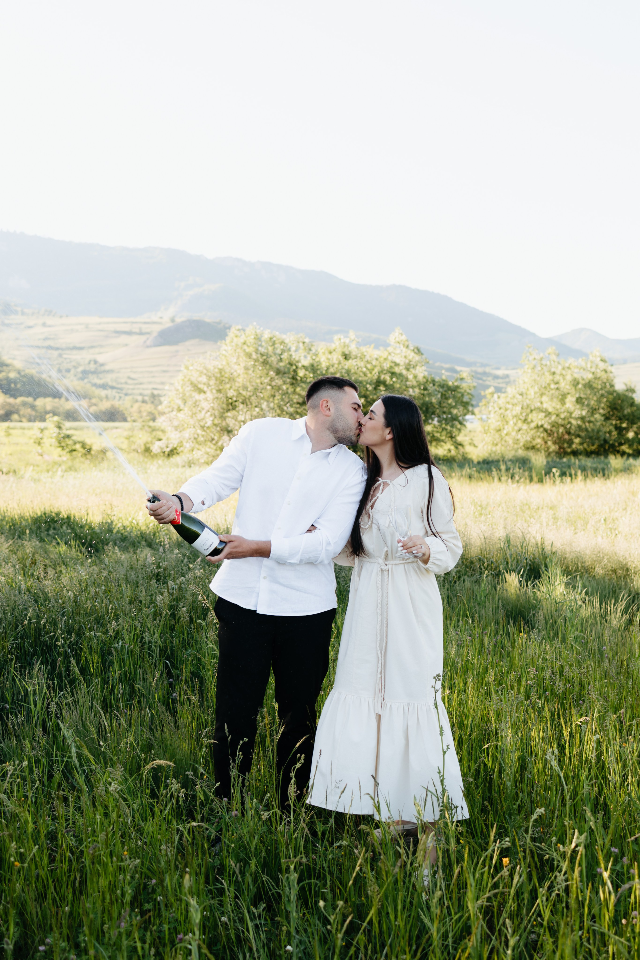 BIANCA & RAUL’S ENGAGEMENT. Wedding Photographer Editorial Storytelling Cluj, Romania & Europe|Lore Photography