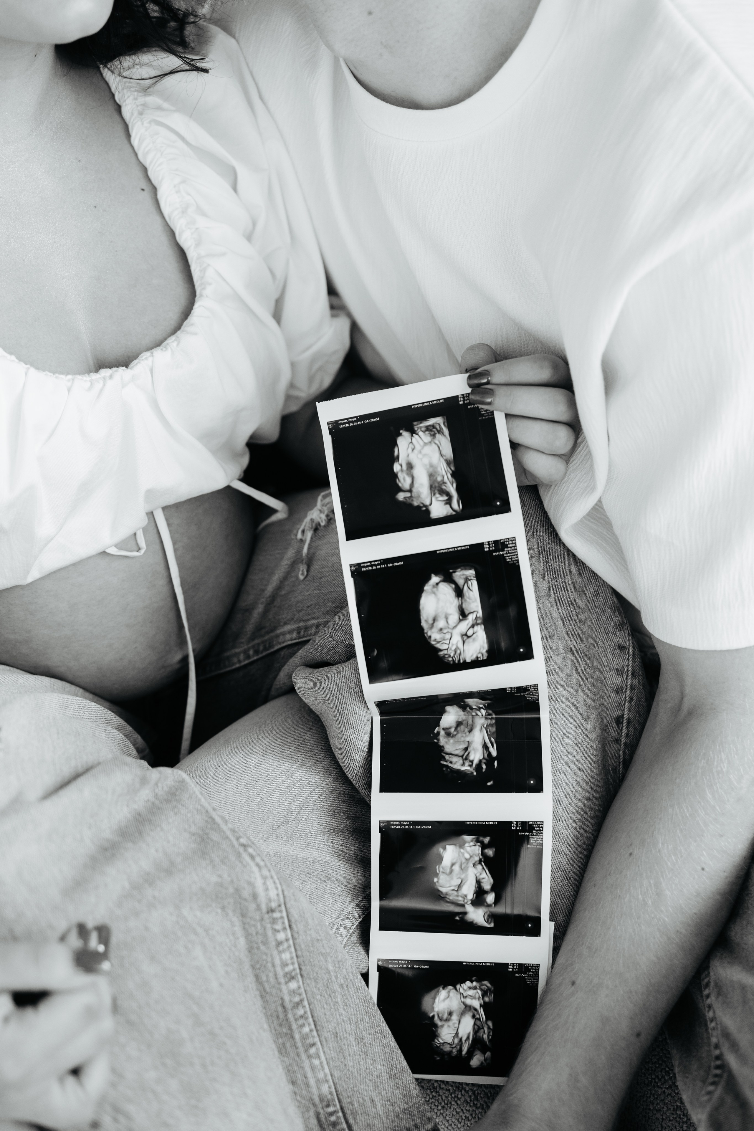 MAYRA & TREY’S MATERNITY STUDIO SESSION. Wedding Photographer Editorial Storytelling Cluj, Romania & Europe|Lore Photography